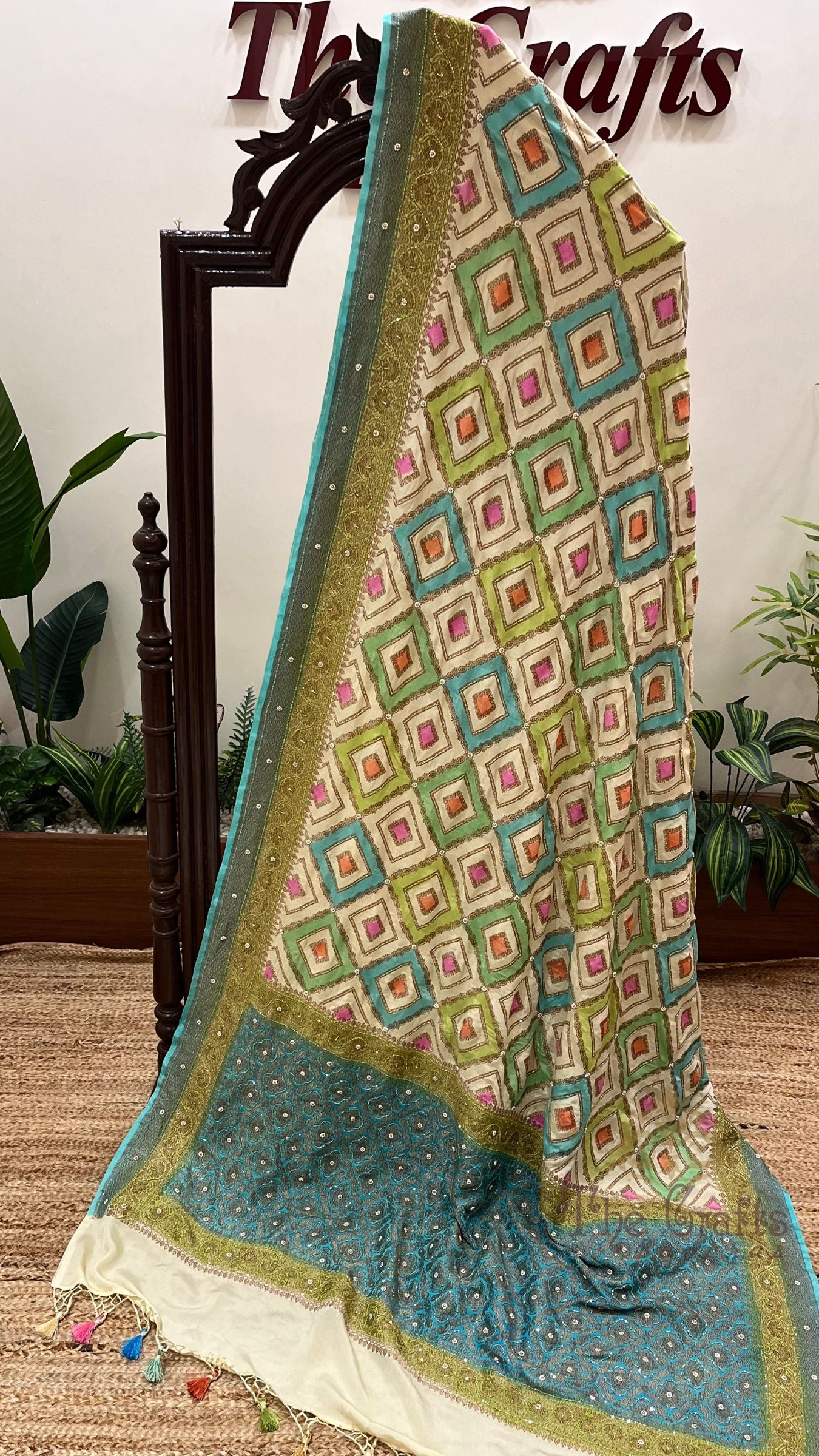 Pure Crepe Georgette Handloom Banarasi Saree - Antique Zari with Cut Dana & Motifs Handwork