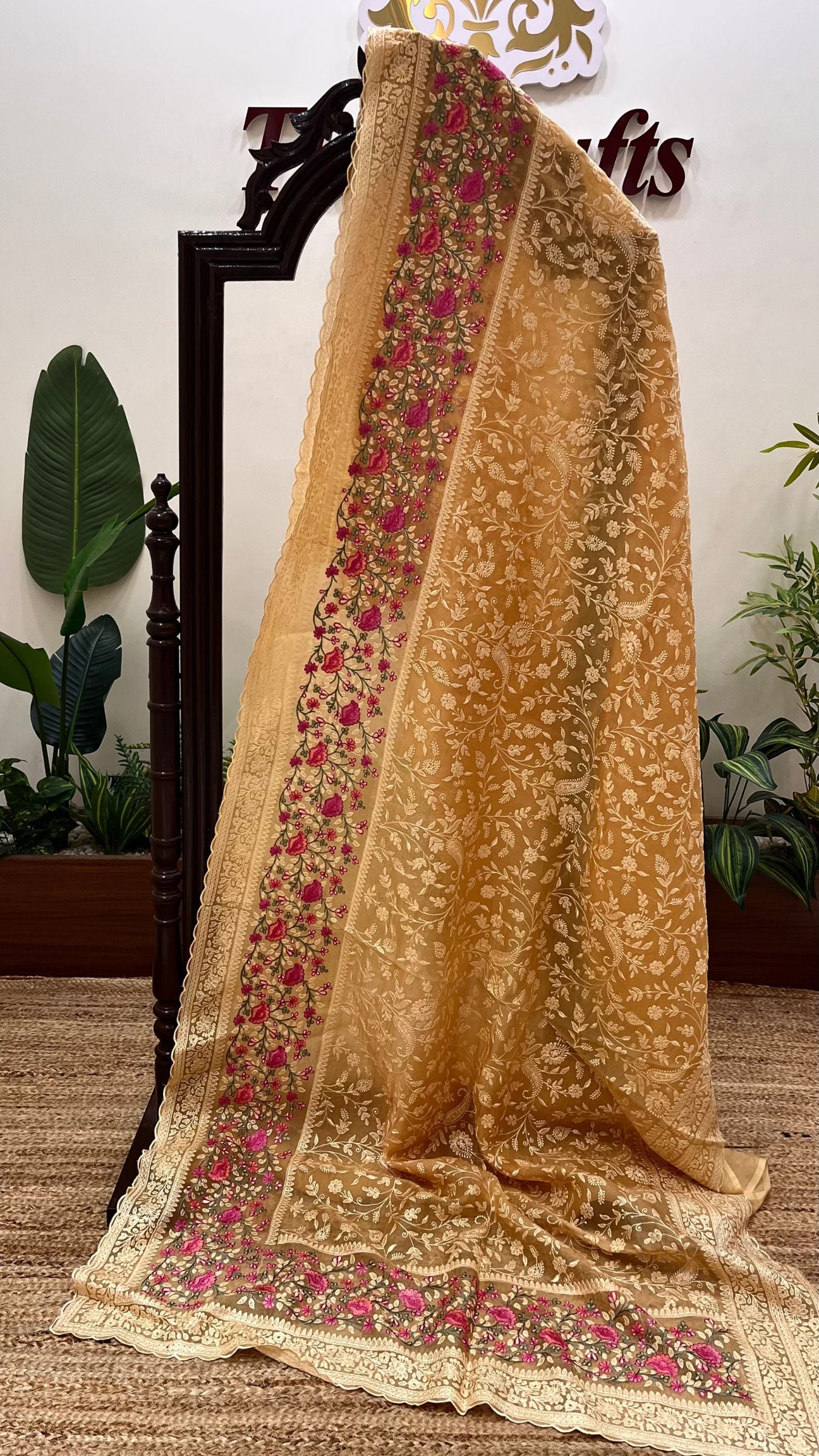 Pure Organza Silk Chikankari Handloom Banarasi Saree