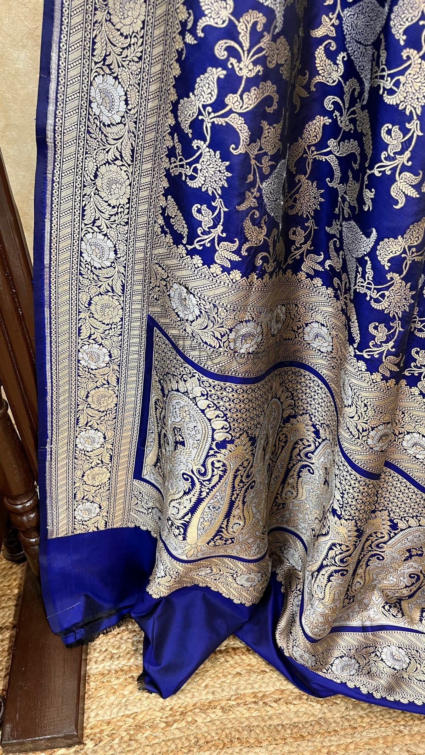 Pure Katan Silk Handloom Banarasi Saree - Jall With Meenakari