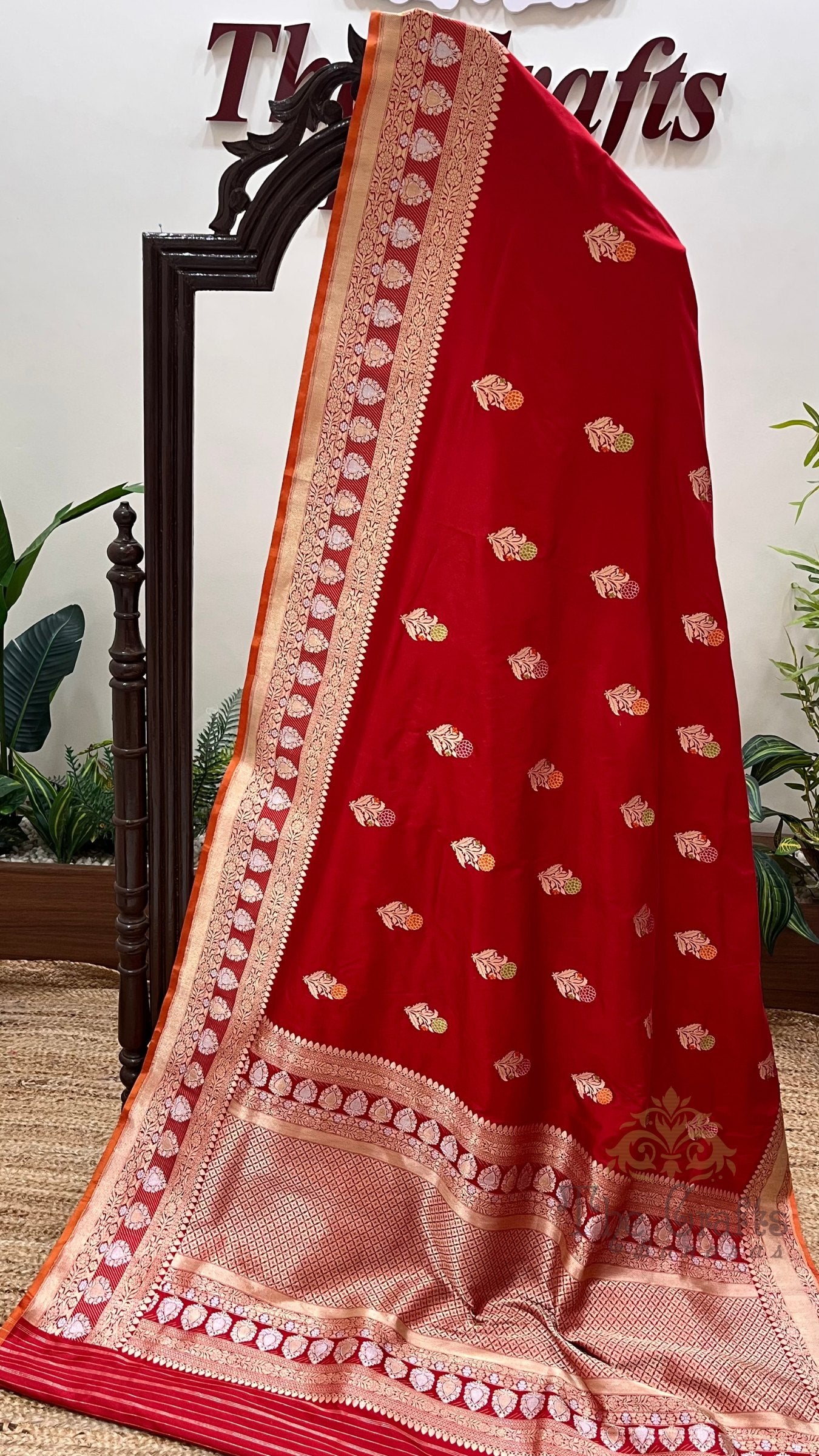 Pure Katan Silk Handloom Banarasi Saree - with kadhua meena motifs
