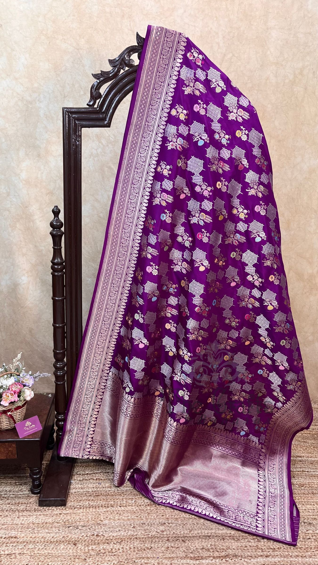 Pure Katan Silk Handloom Banarasi Saree - All Over Kadiyal Jaal Work