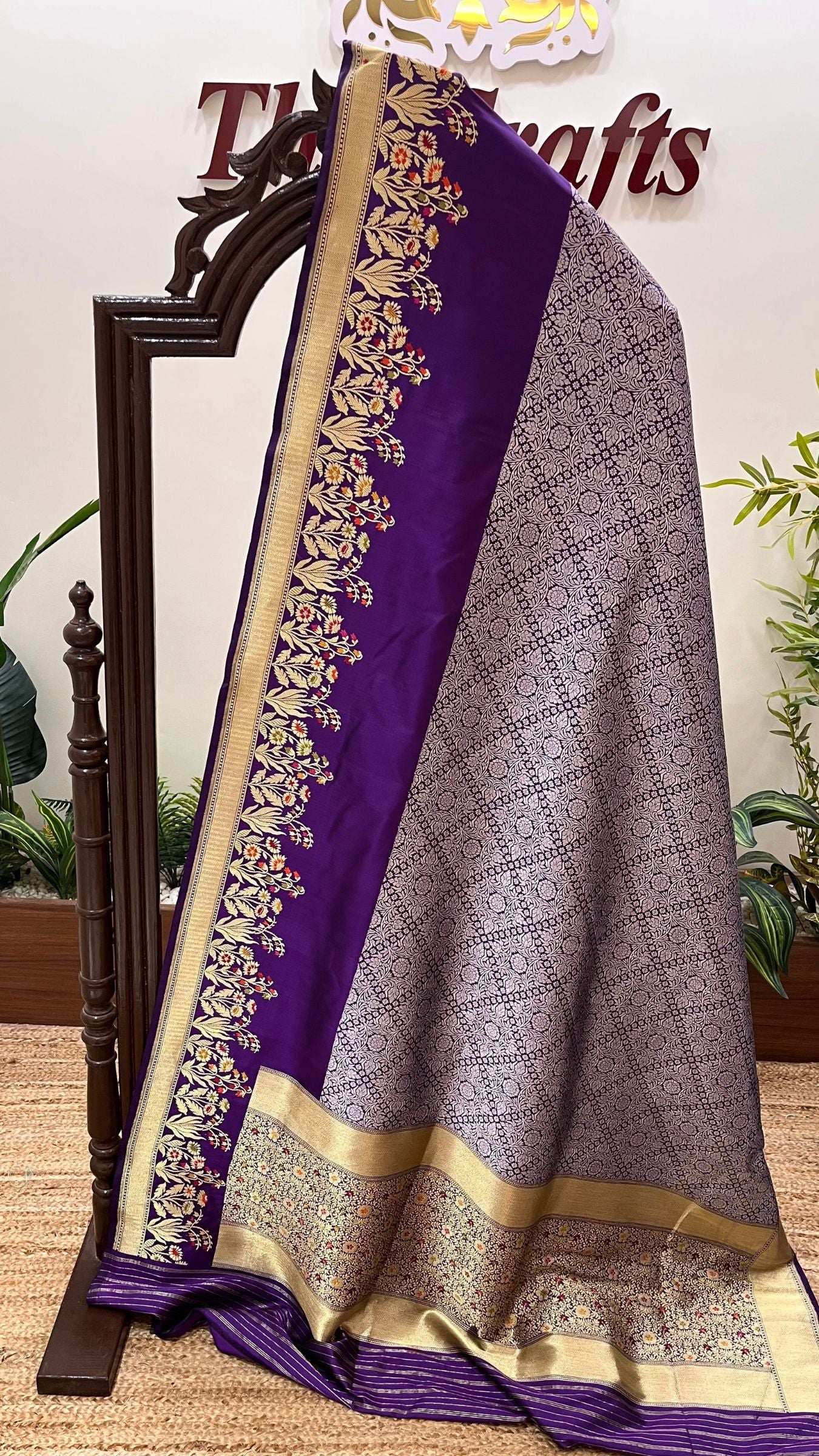 Pure Katan Silk Handloom Banarasi Saree - Kadhua Tanchui Brocade Meena