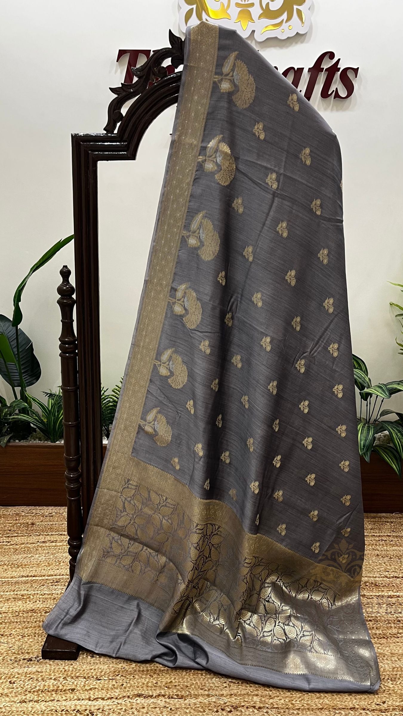 Pure Chiniya Silk Banarasi Saree