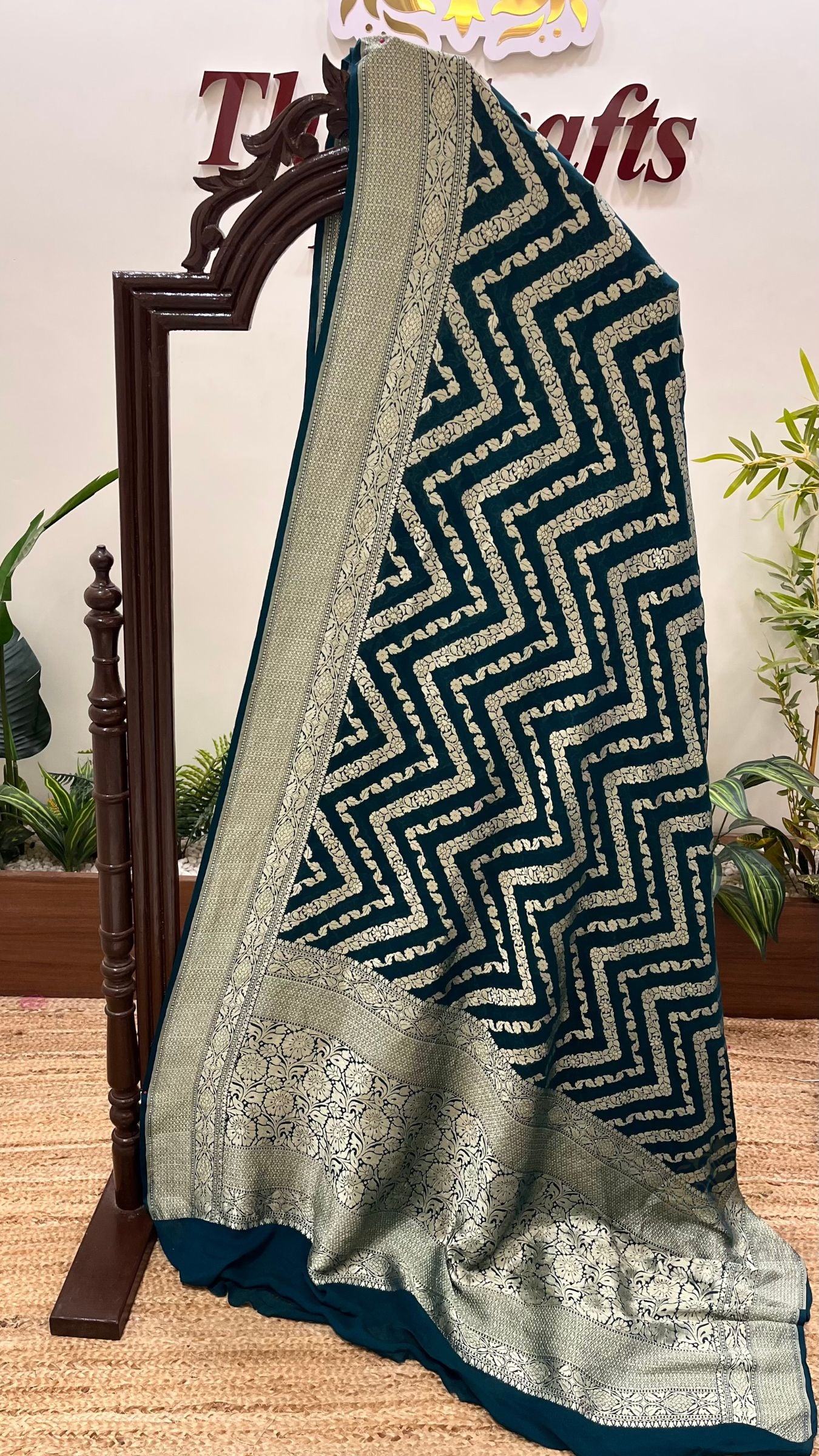 Khaddi Georgette Handloom Banarasi Saree