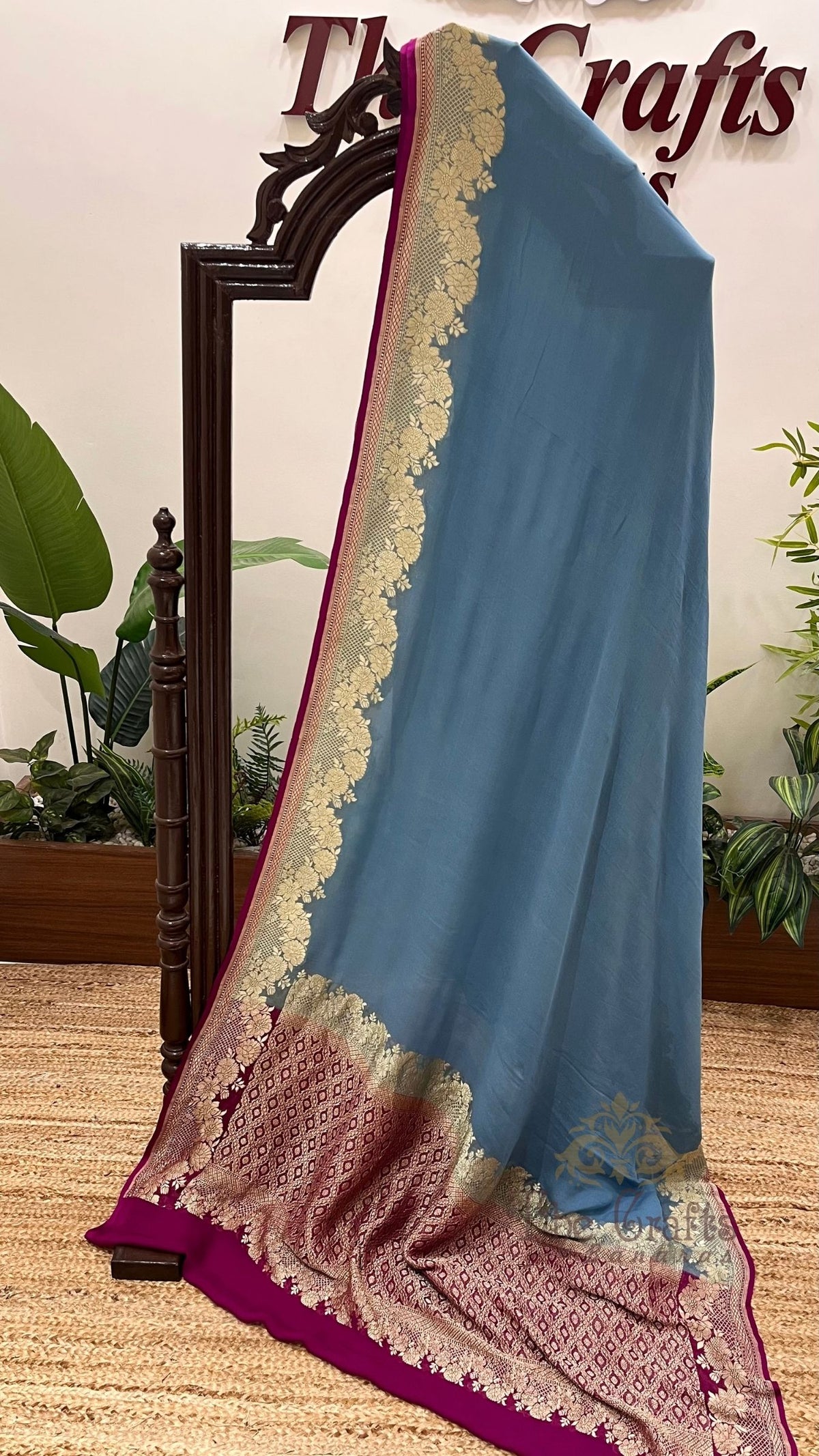 Khaddi Georgette Handloom Banarasi Saree
