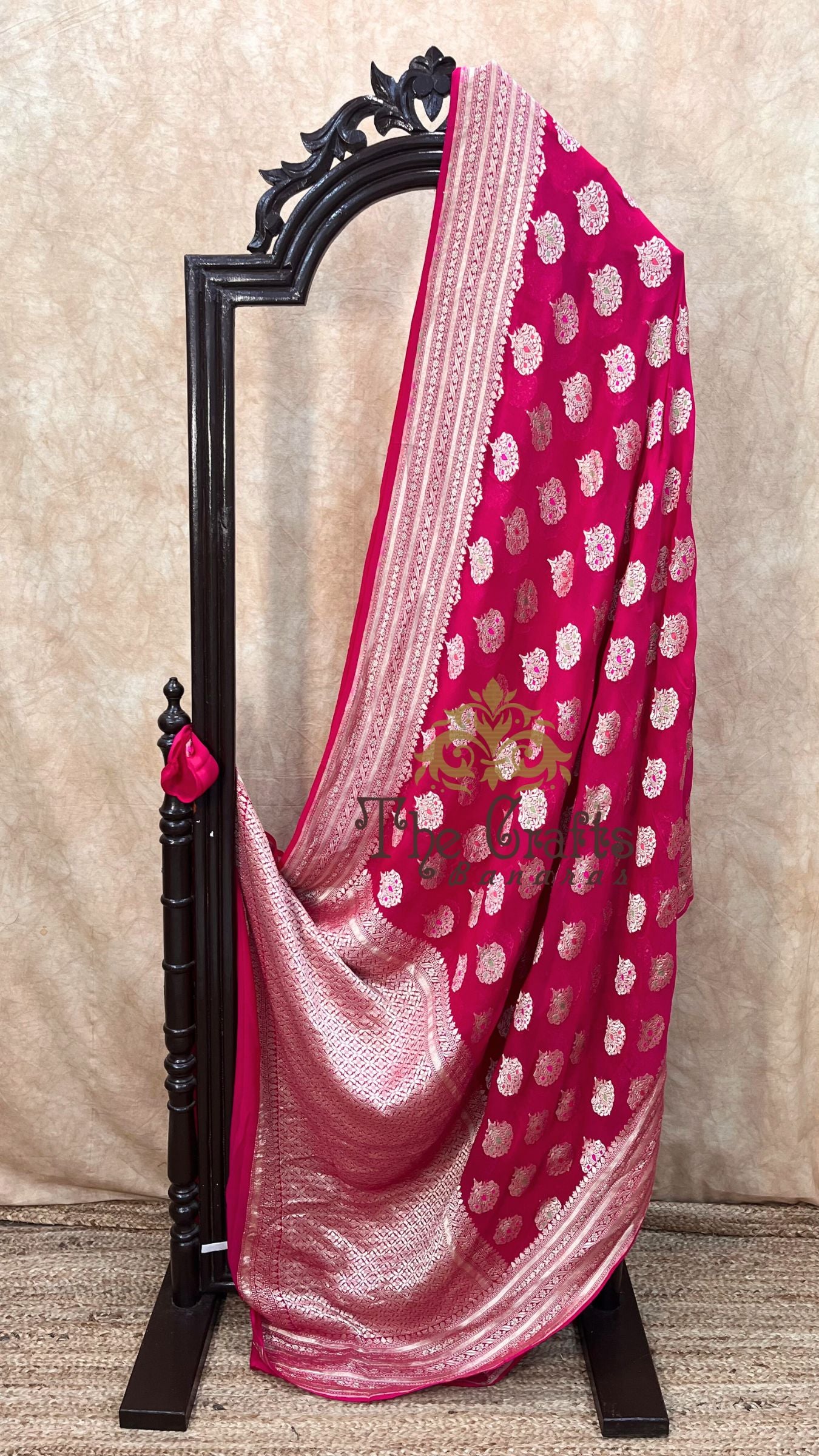 Khaddi Georgette Handloom Banarasi Saree - Jaal with Meenakari