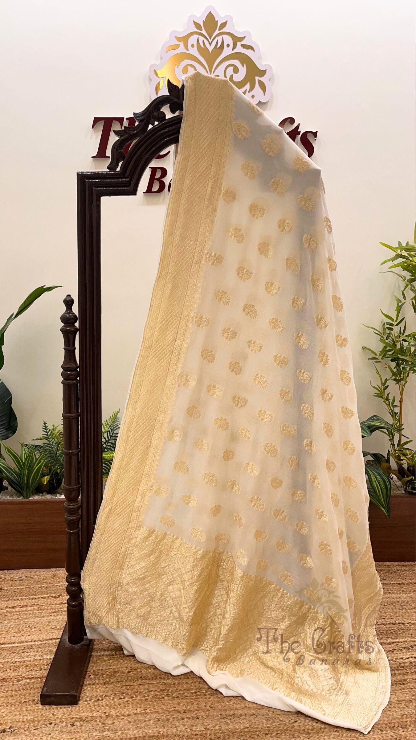 Khaddi Georgette Handloom Banarasi Saree