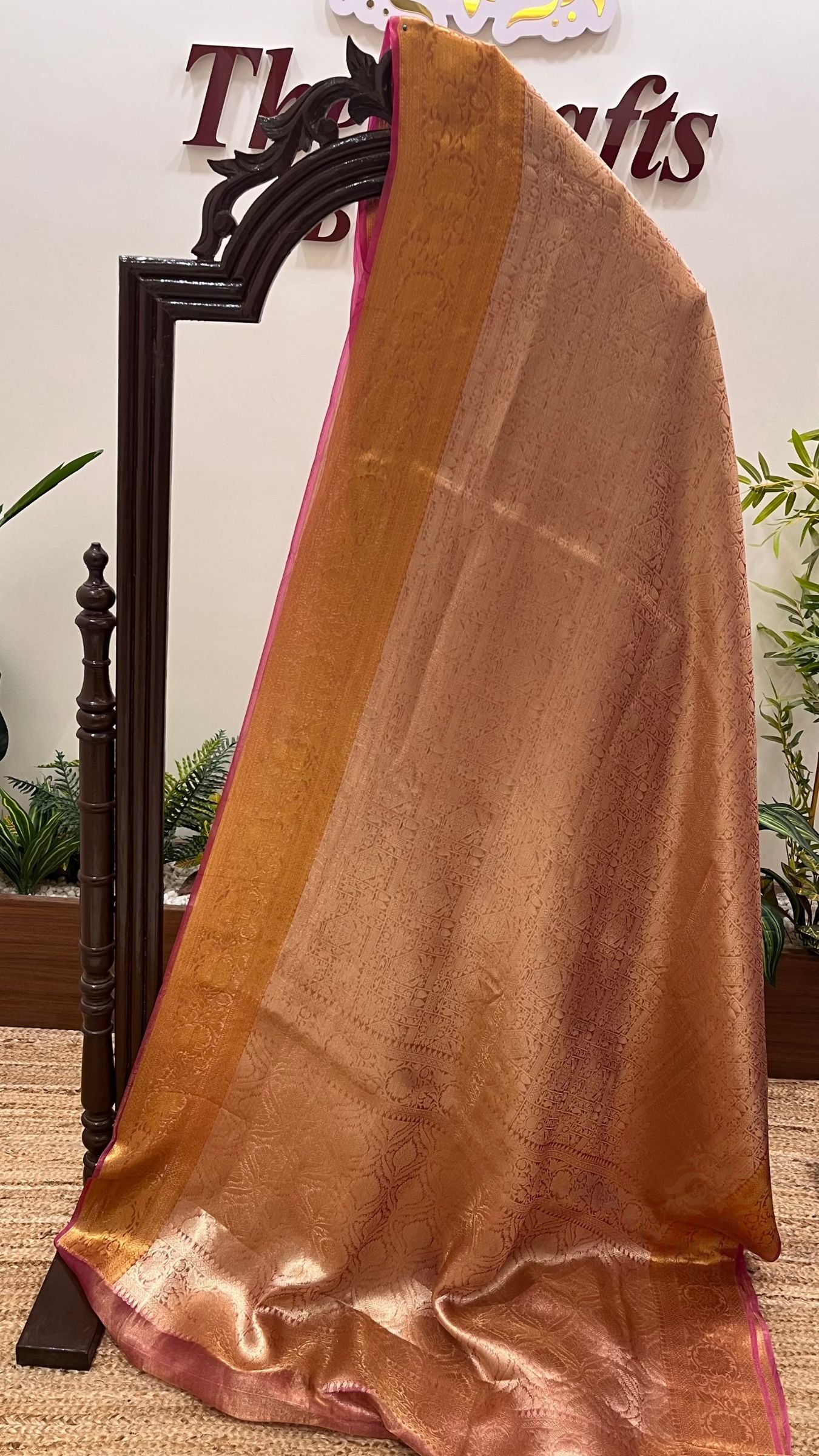 Pure Tissue Silk Brocade Banarasi Saree