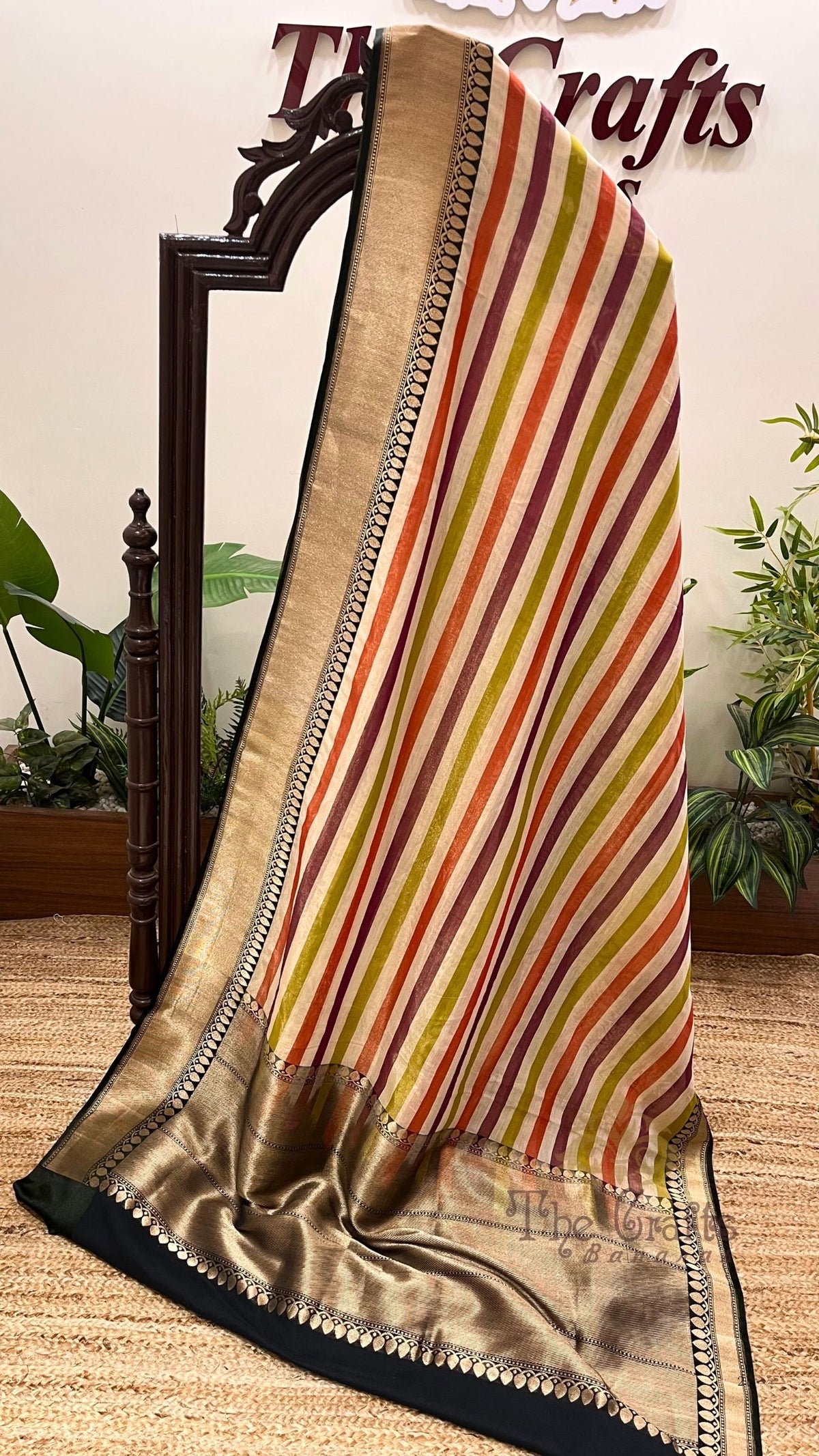 Pure Tissue Silk Handloom Banarasi Saree with Katan border