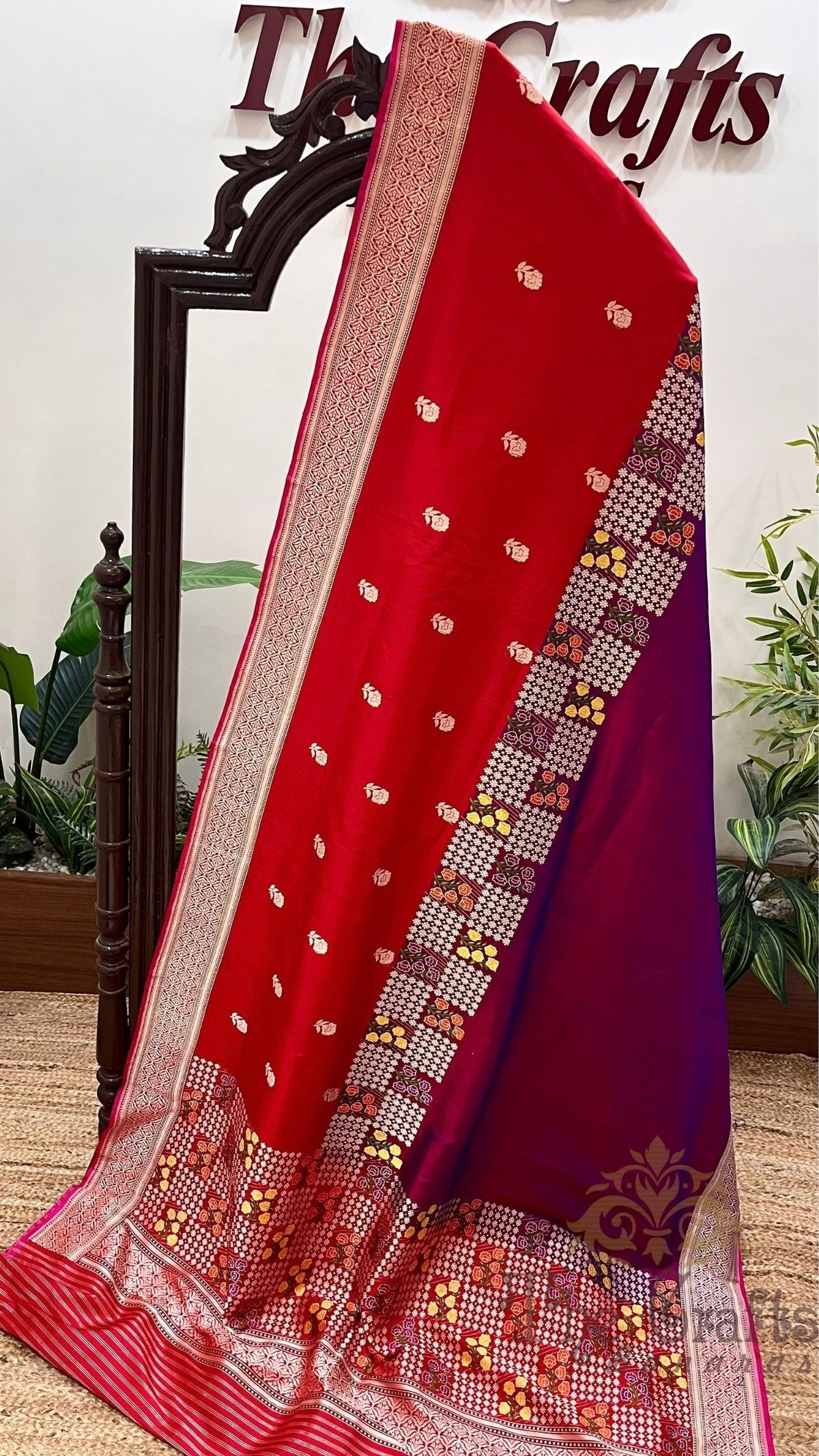 Pure Katan Silk Handloom Banarasi Saree - with Kadhua Meenakari Work