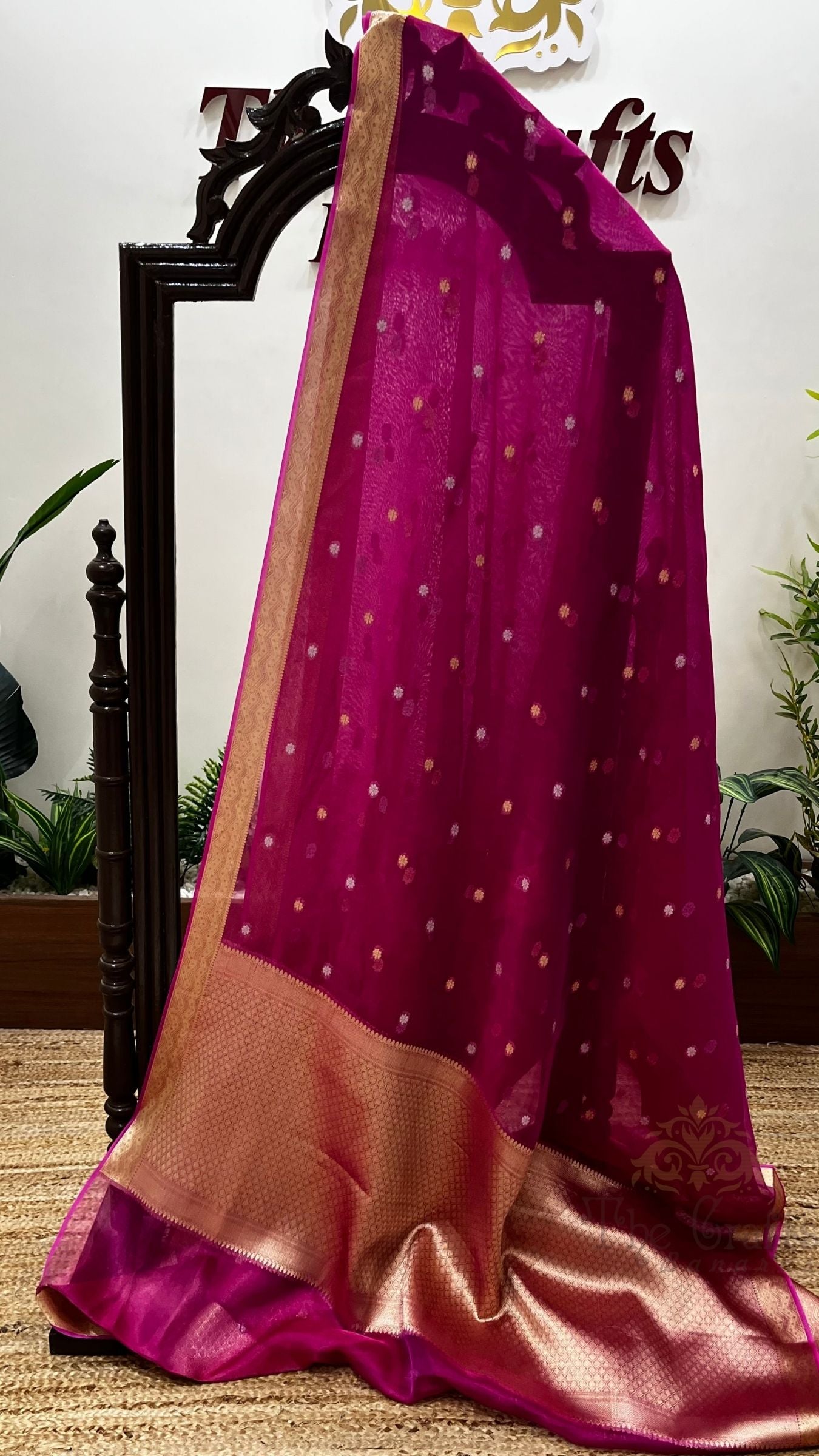 Pure Tissue Silk Handloom Banarasi Saree