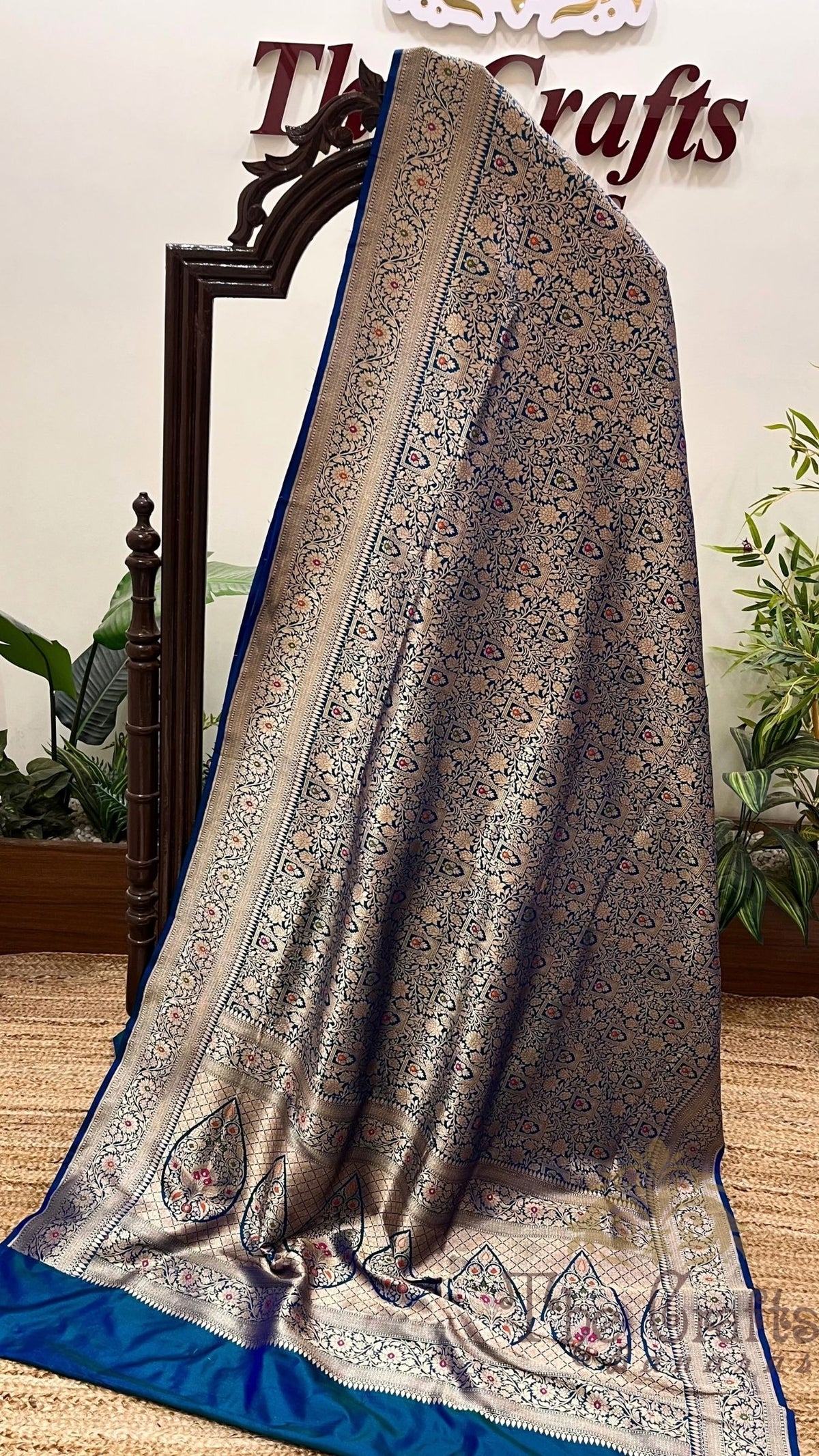 Pure Katan Silk Handloom Banarasi Saree - Tanchui Brocade Meenakari