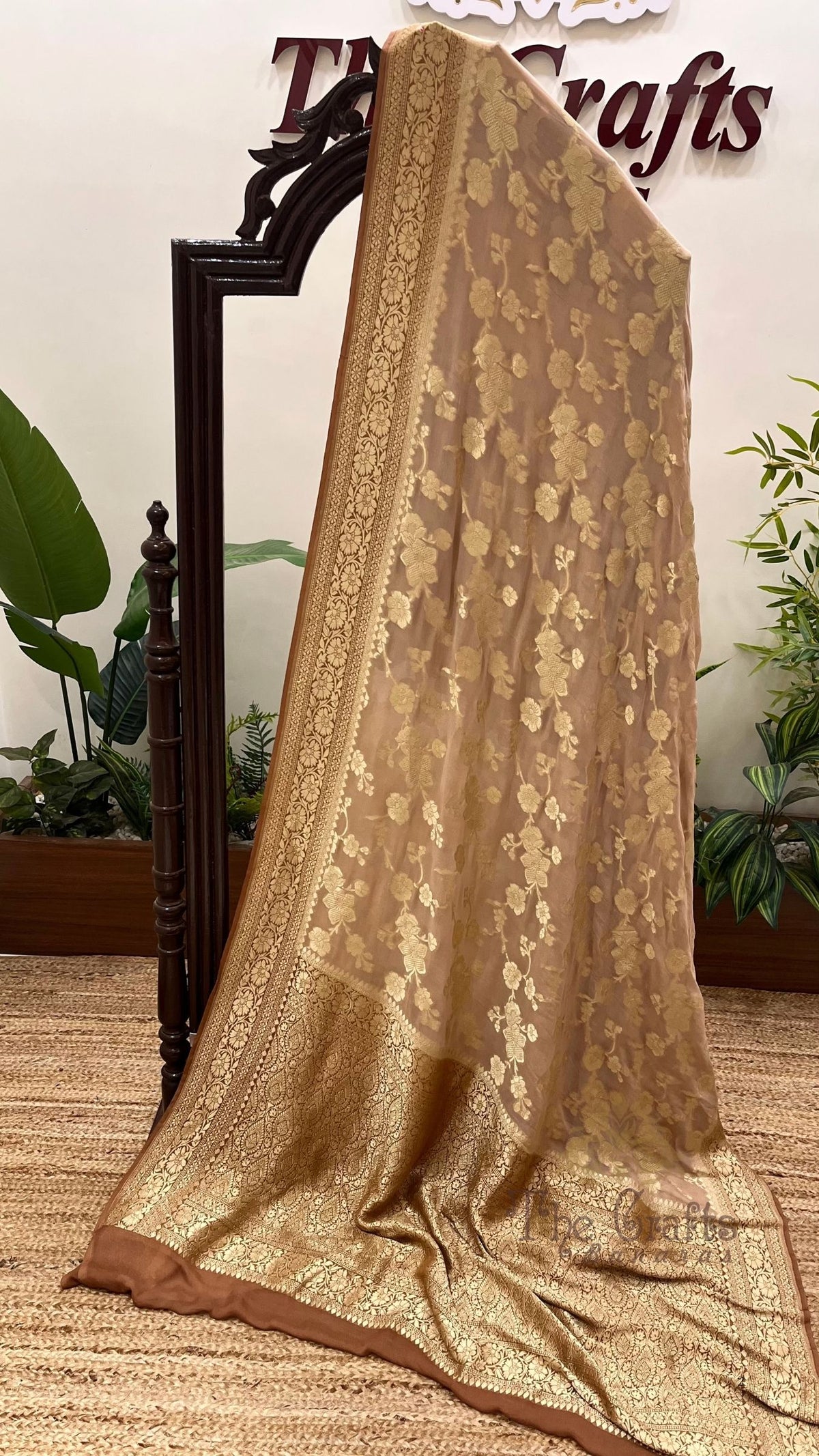 Khaddi Georgette Handloom Banarasi Saree