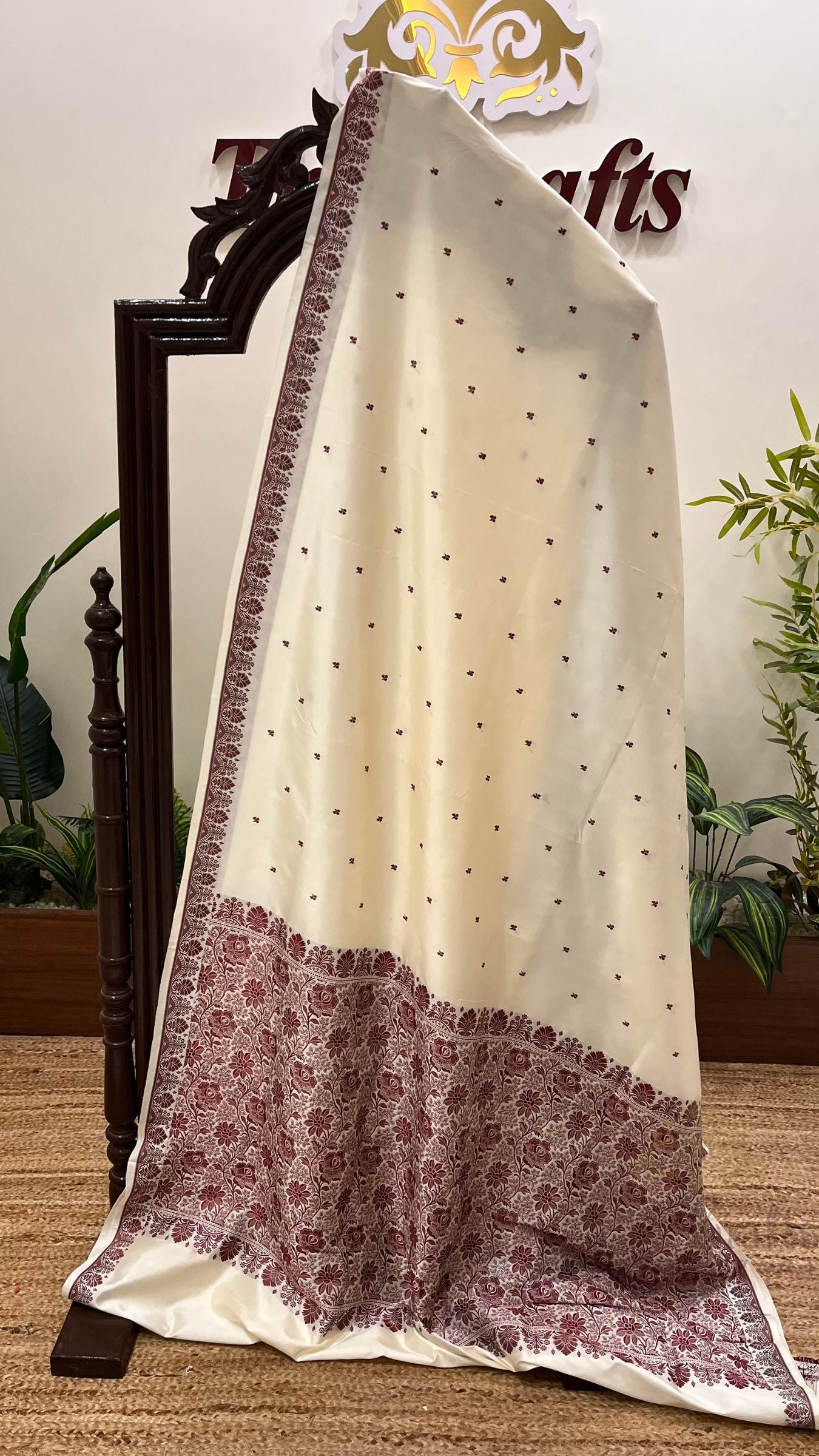 Pure Katan Silk Handloom Banarasi Saree - Resham Chunri Buti