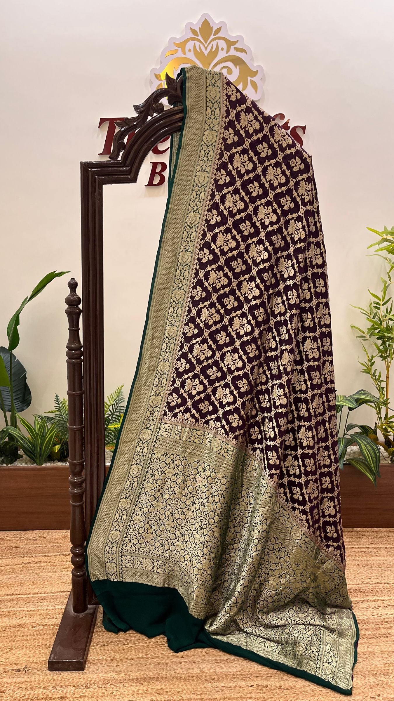 Khaddi Georgette Banarasi Saree - Water Zari