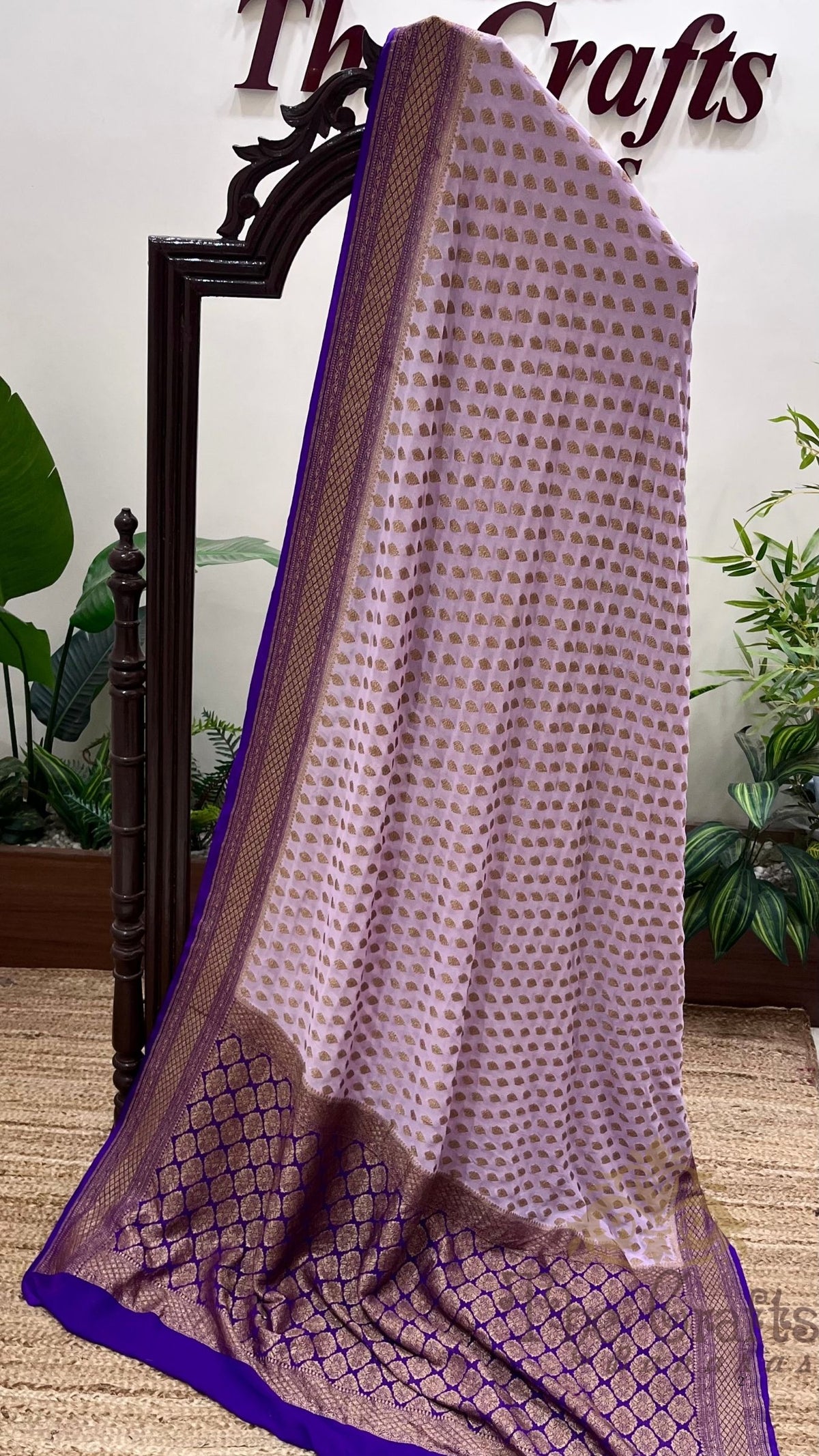 Khaddi Georgette Banarasi Saree - Antique Zari