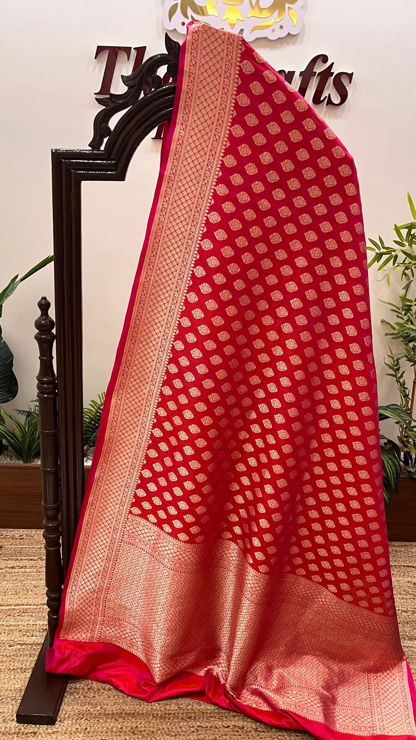 Pure Katan Silk Handloom Banarasi Saree - Jaal work
