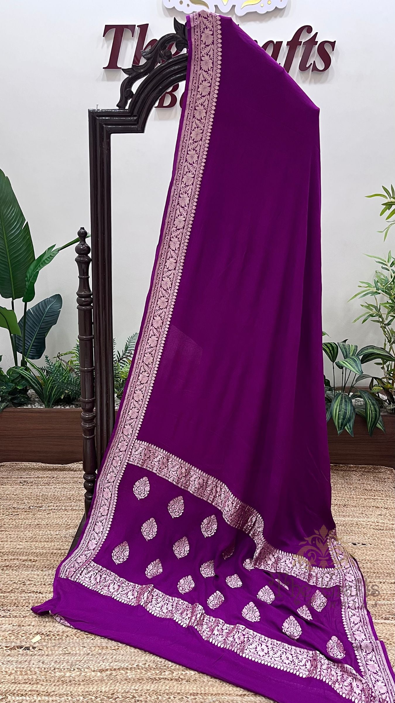 Khaddi Georgette Handloom Banarasi Saree