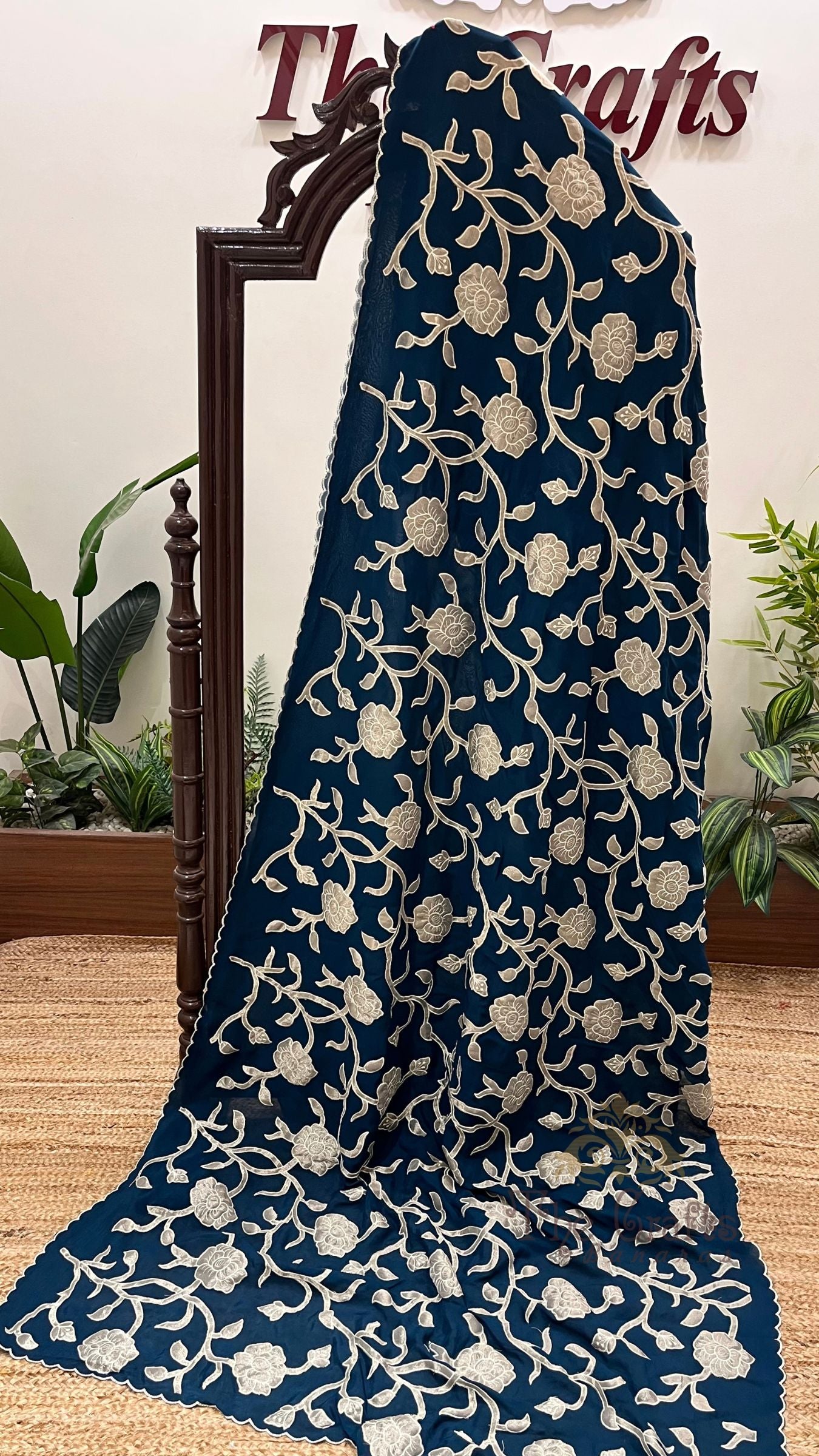 Pure Crepe Silk Banarasi Saree - Floral Appliqué Work