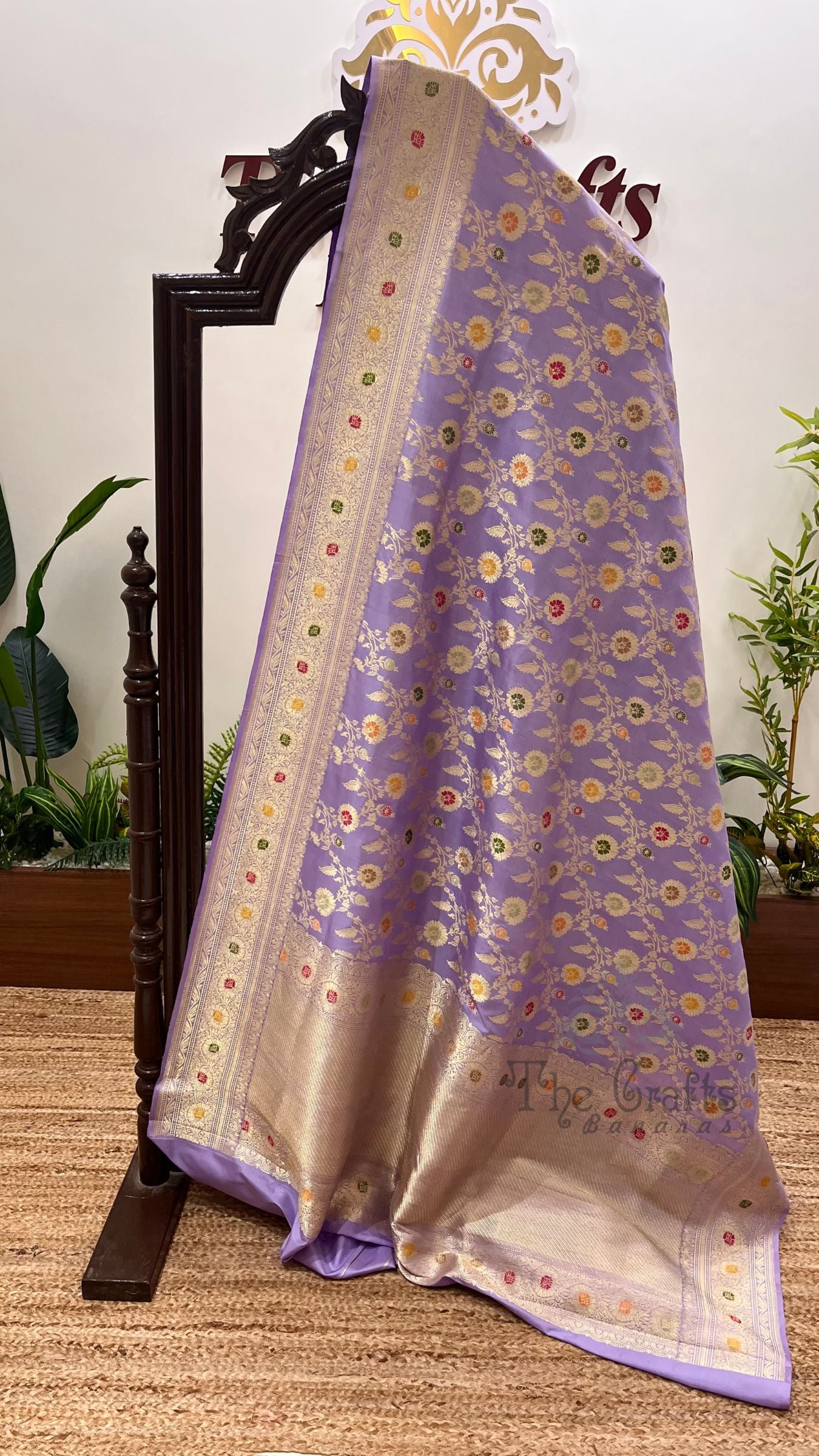 Pure Katan Silk Handloom Banarasi Saree - All Over Kadiyal Jaal Work