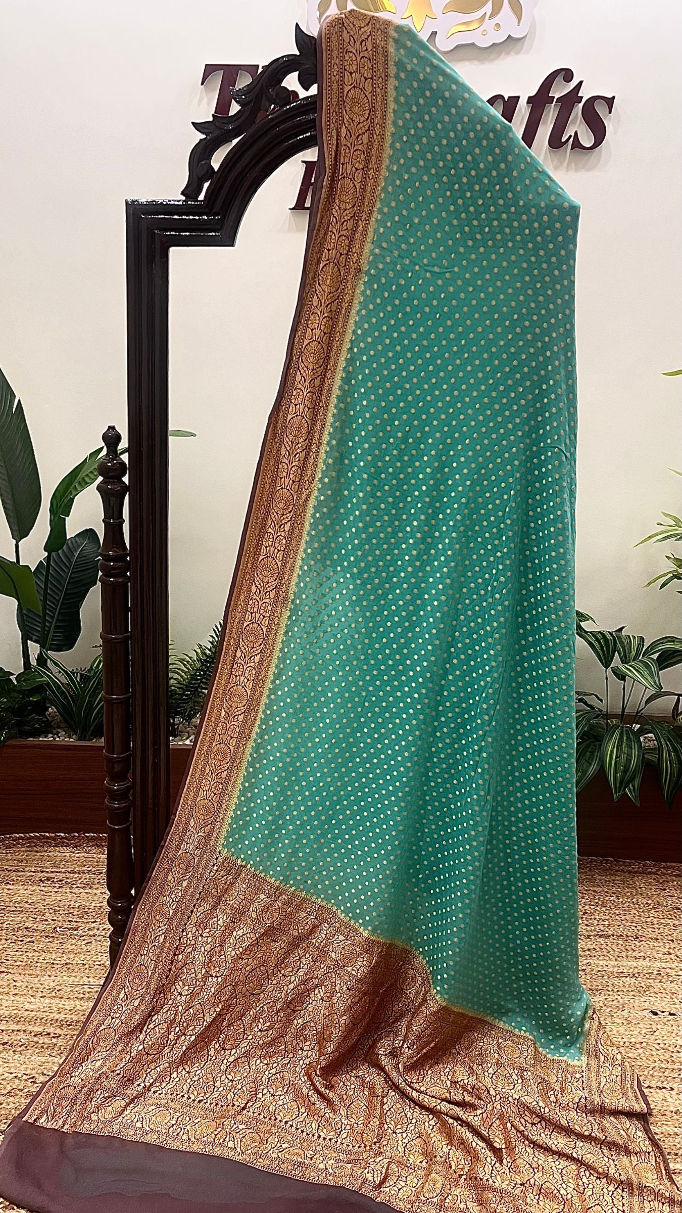 Khaddi Georgette Handloom Banarasi Saree