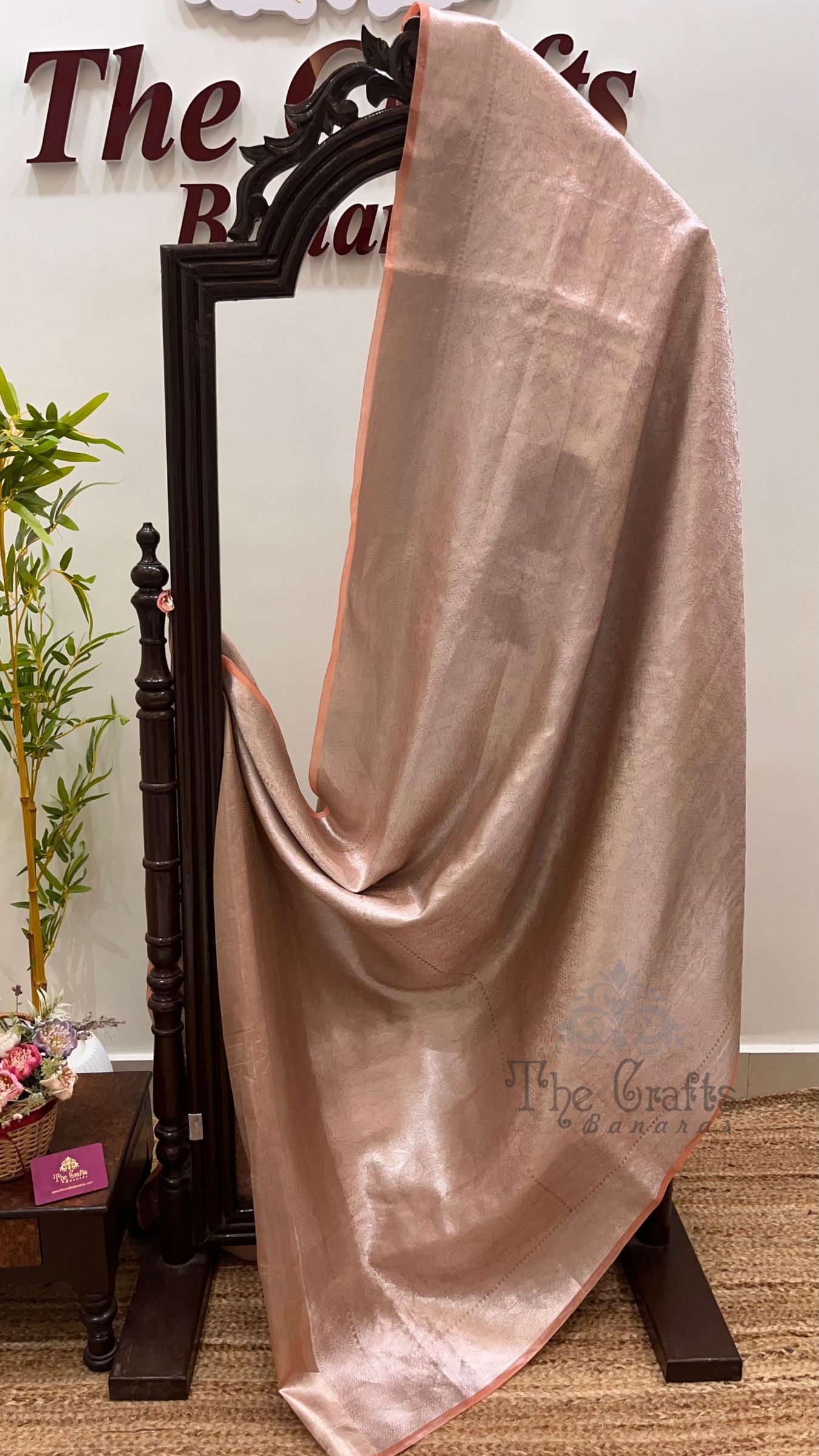 Pure Tissue Brocade Banarasi Saree