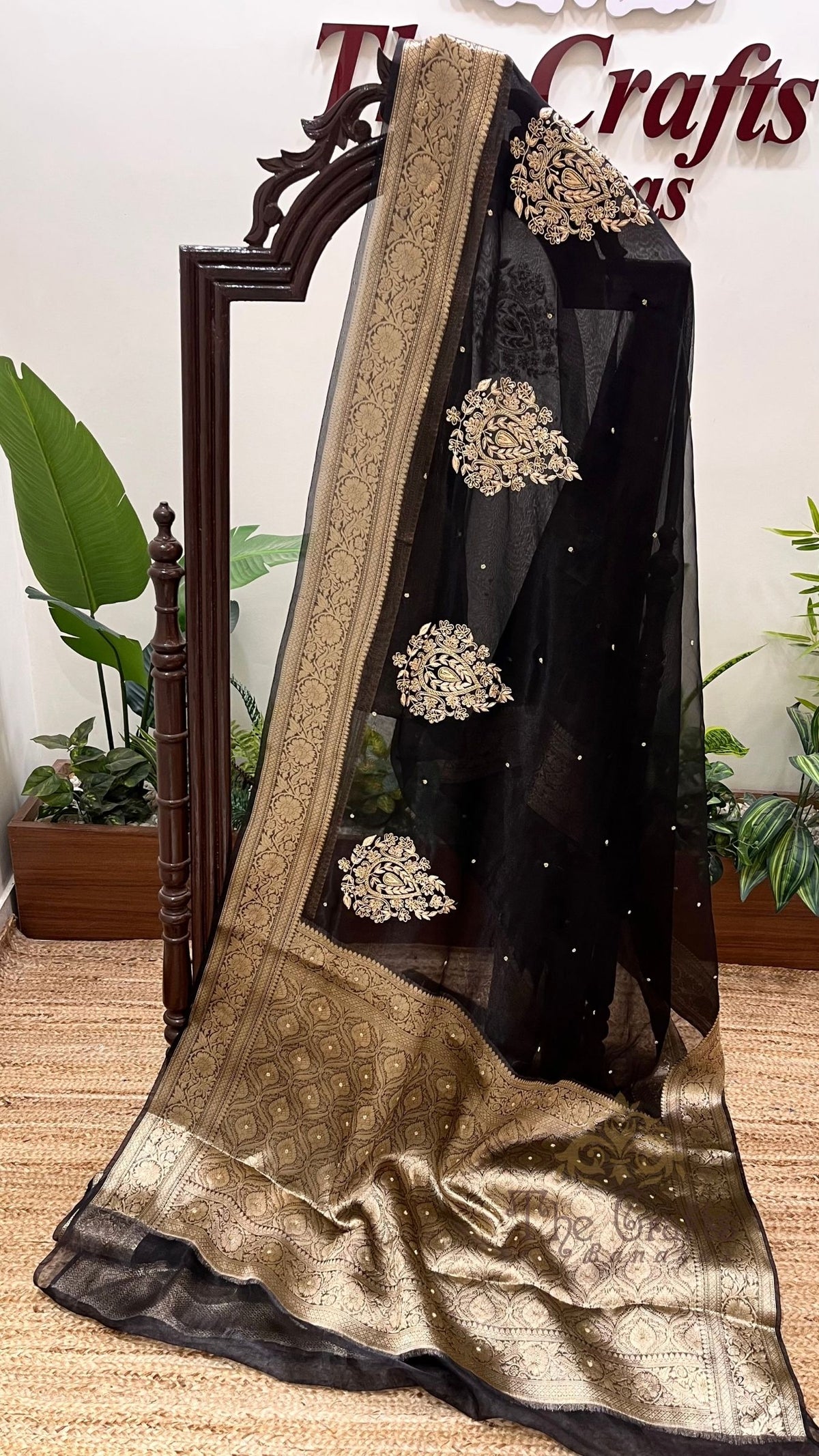 Pure Kora Tissue Silk Handloom Banarasi Saree - Handwork Zardozi Cut Dana and Motifs Work
