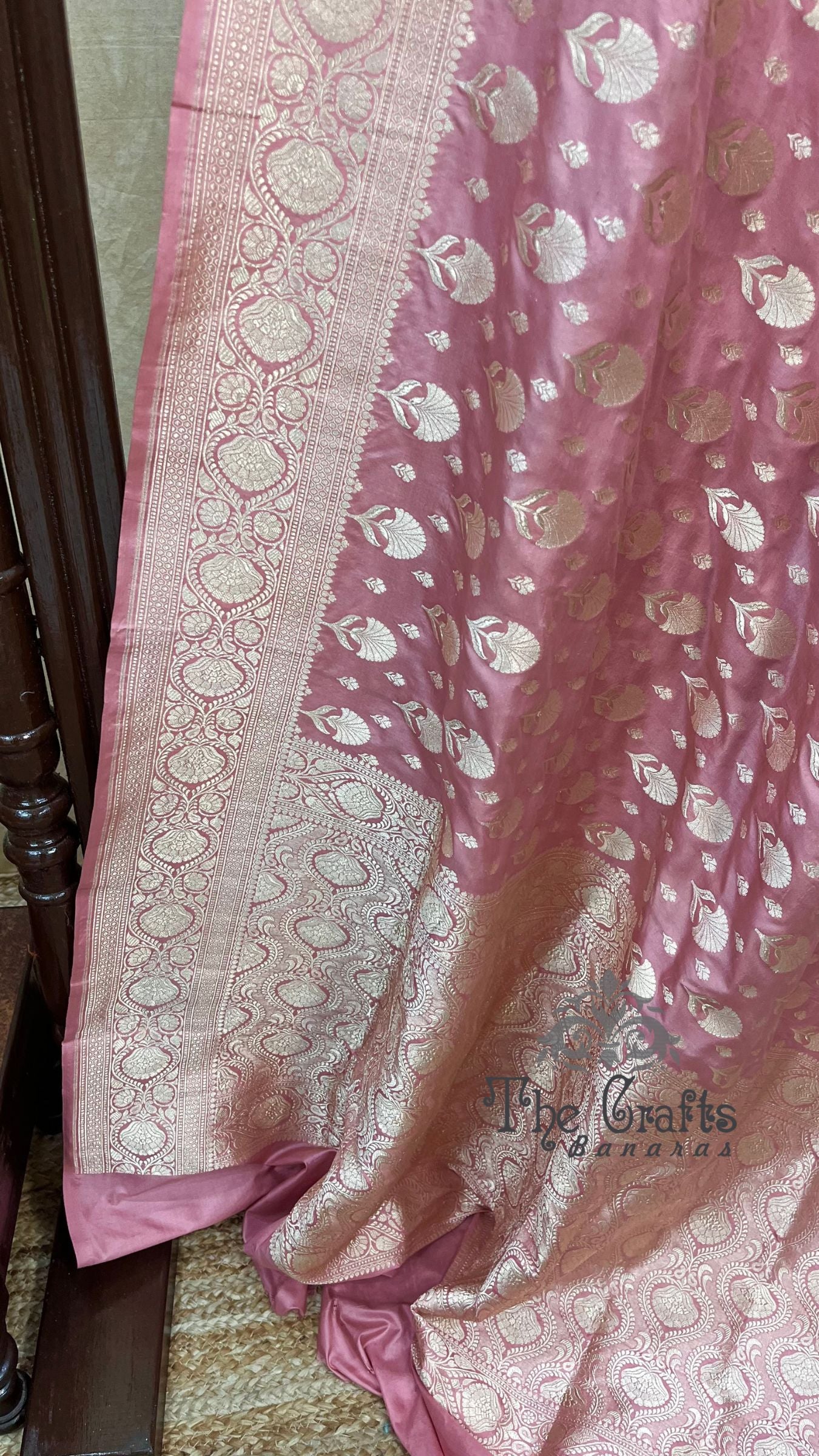Pure Katan Silk Handloom Banarasi Saree - Jaal work