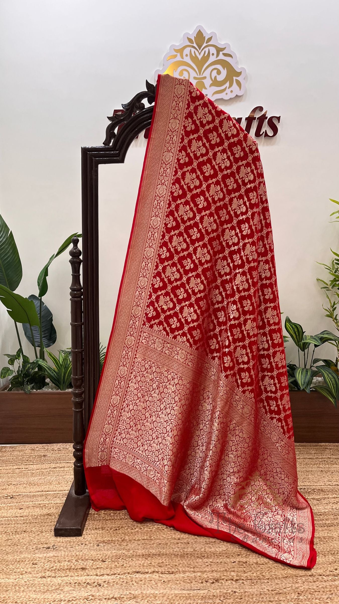 Khaddi Georgette Banarasi Saree - Water Zari