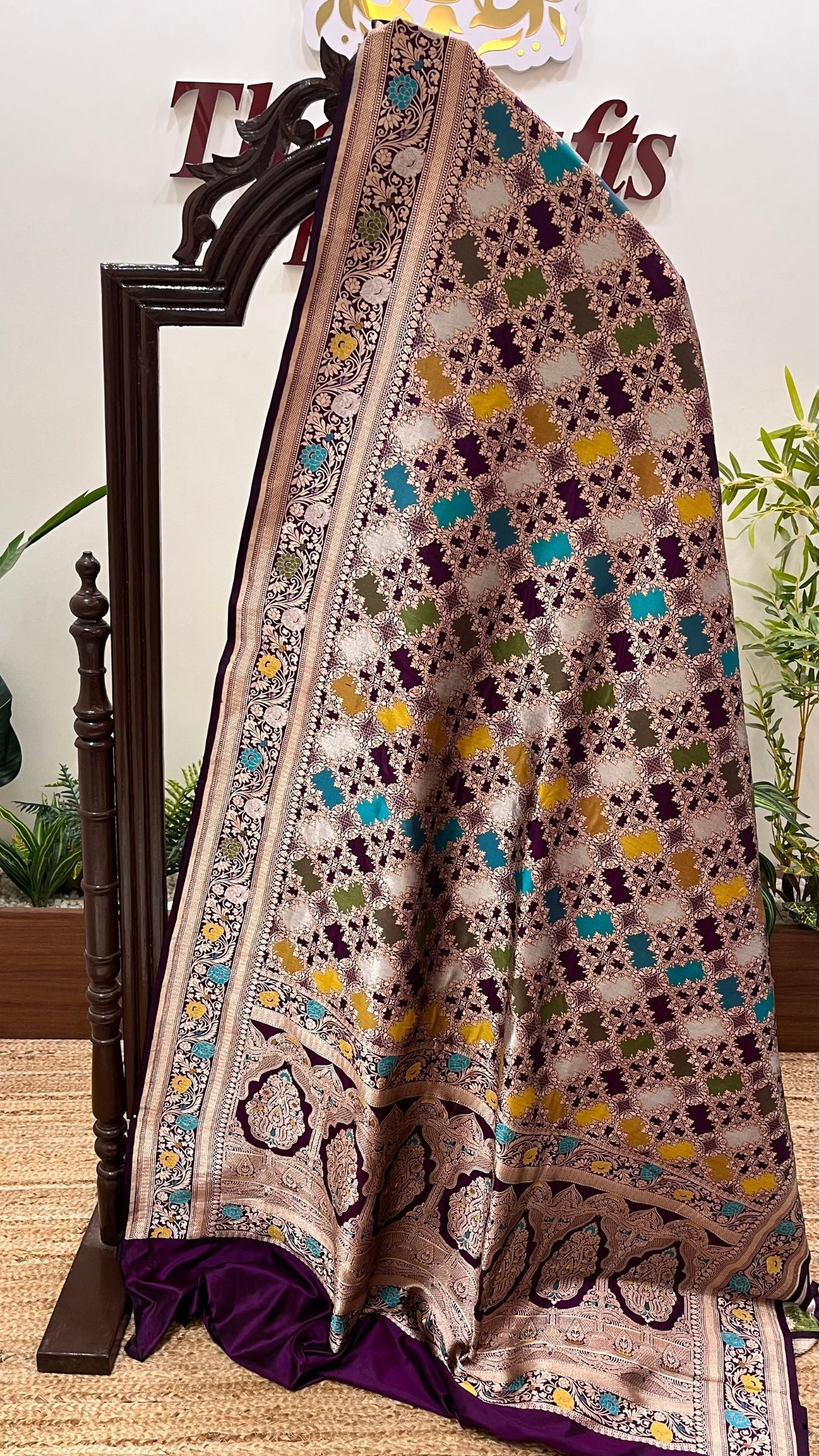 Rangkat Pure Katan Silk Handloom Banarasi Saree - Jaal with meenakari