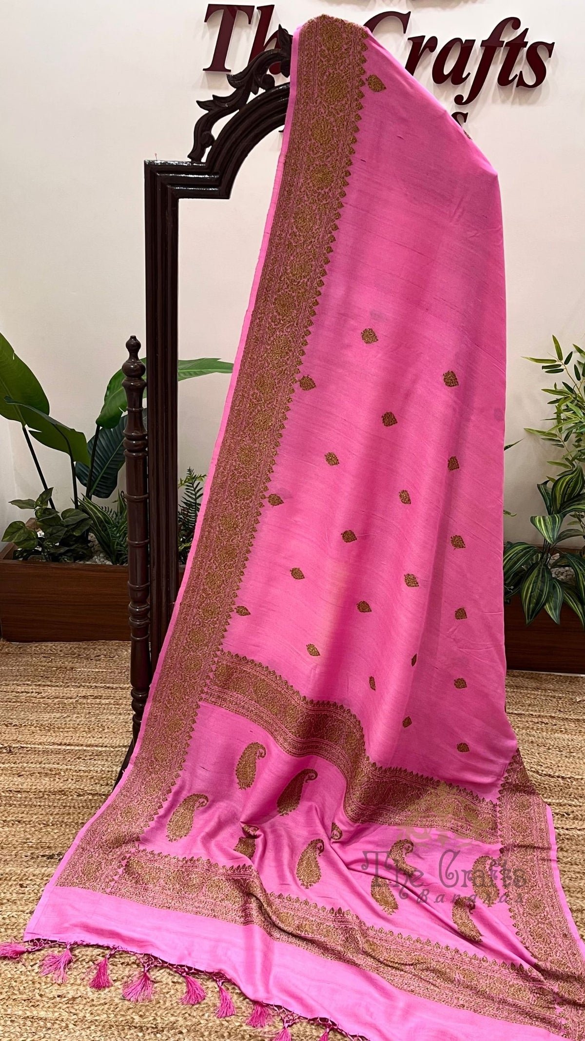 Tussar Georgette Handloom Banarasi Saree - Antique Zari