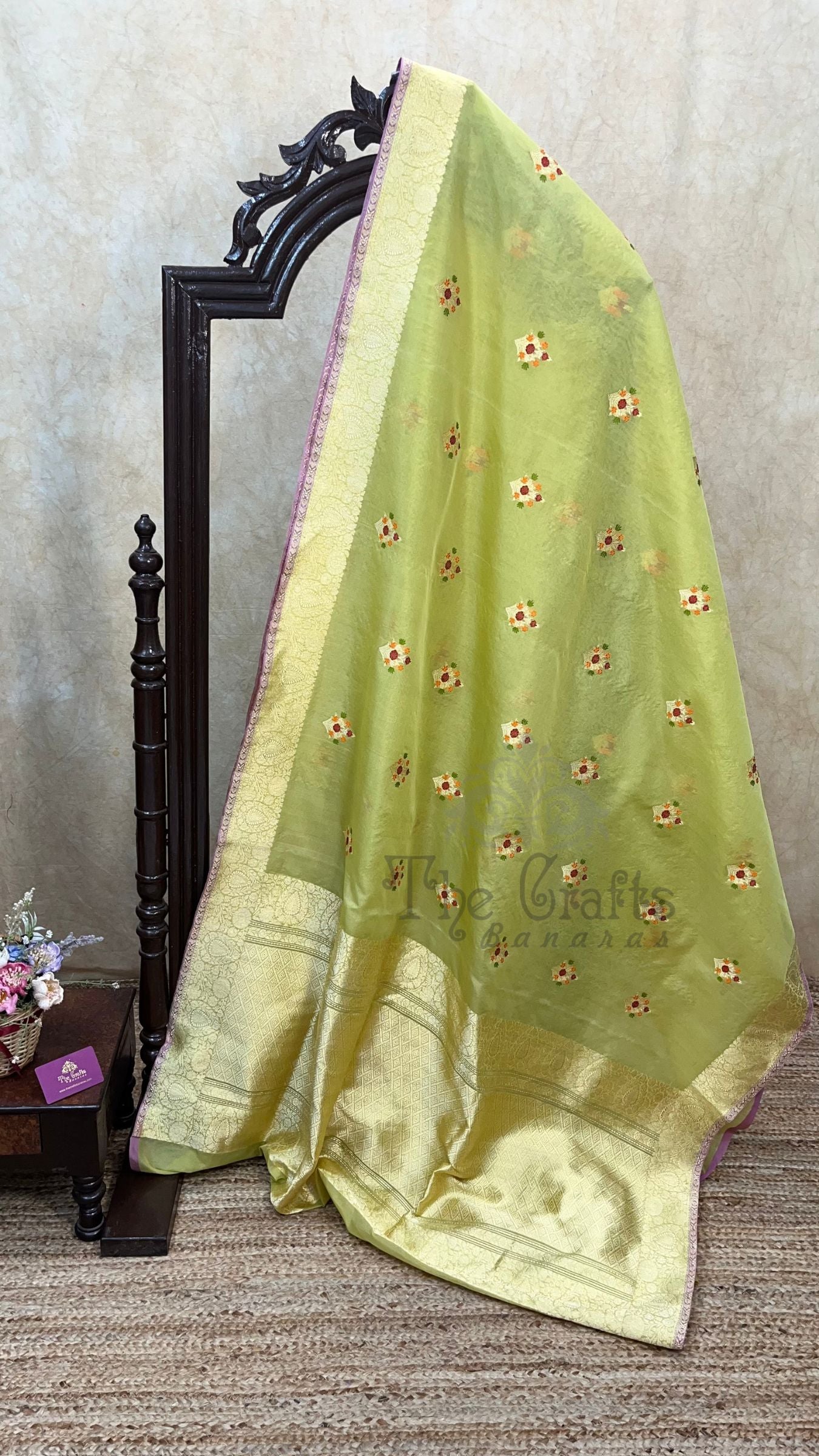 Pure Kora Silk Handloom Banarasi Saree - with kadhua meenakari motifs