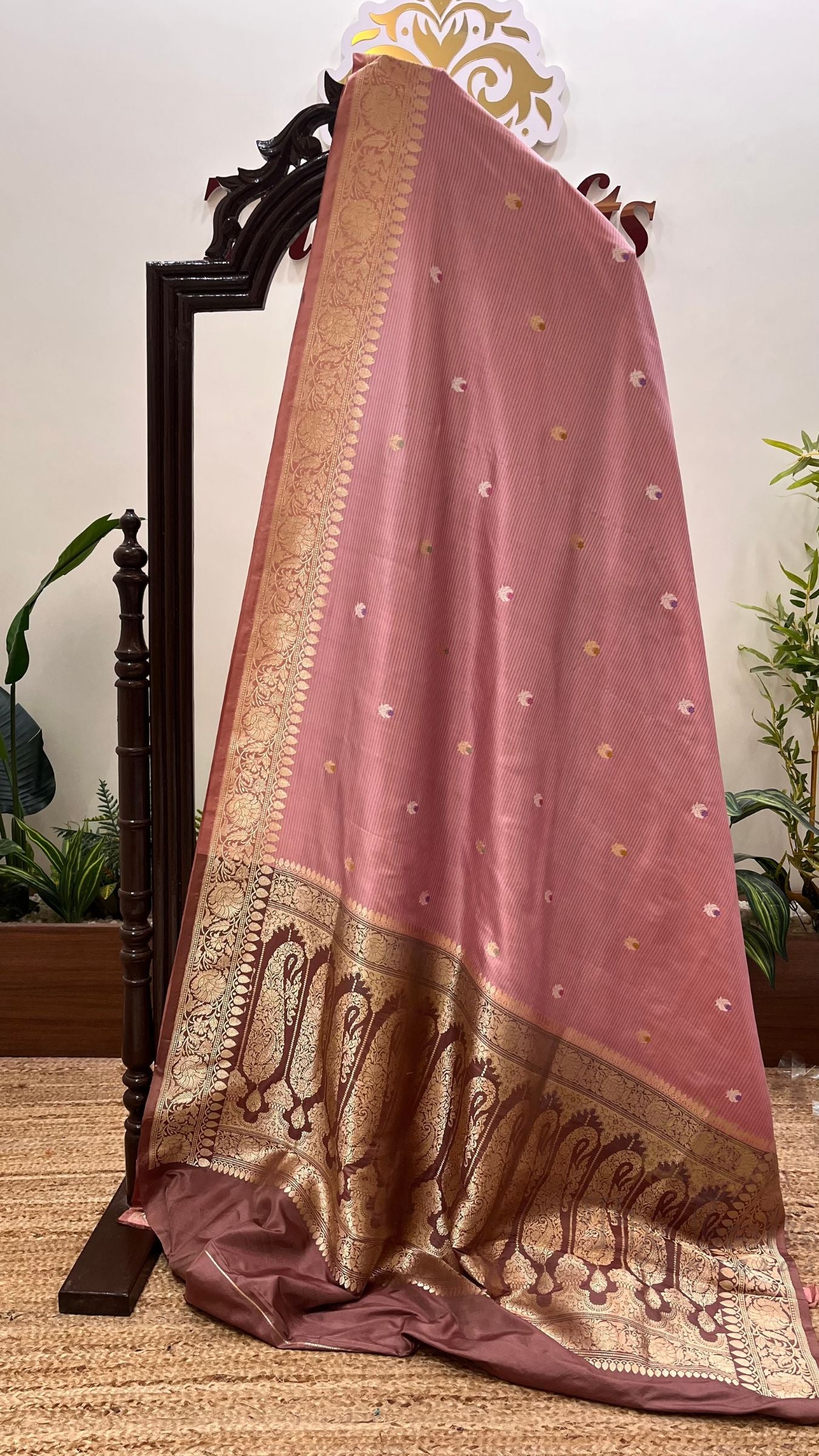Pure Katan Silk Handloom Banarasi Saree - with kadhua meenakari motifs