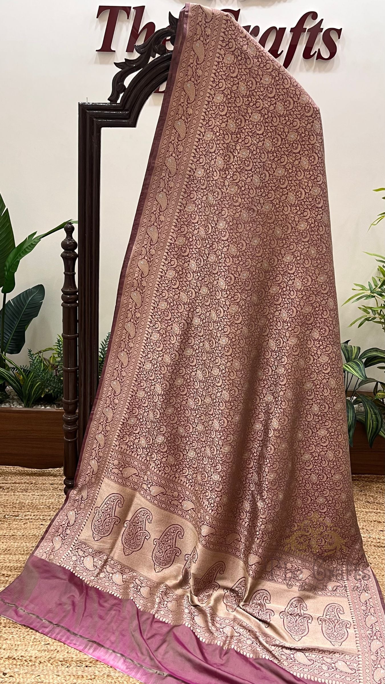 Pure Katan Silk Handloom Banarasi Saree - Tanchui Brocade Meena