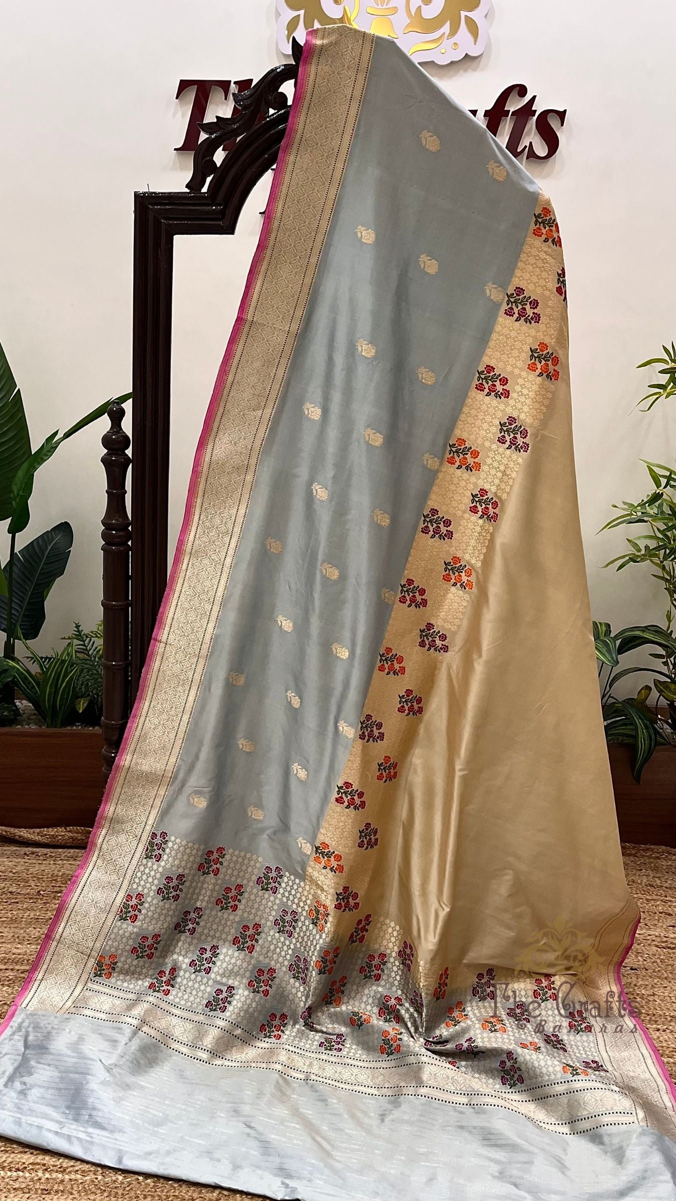 Pure Katan Silk Handloom Banarasi Saree - with Kadhua Meenakari Work