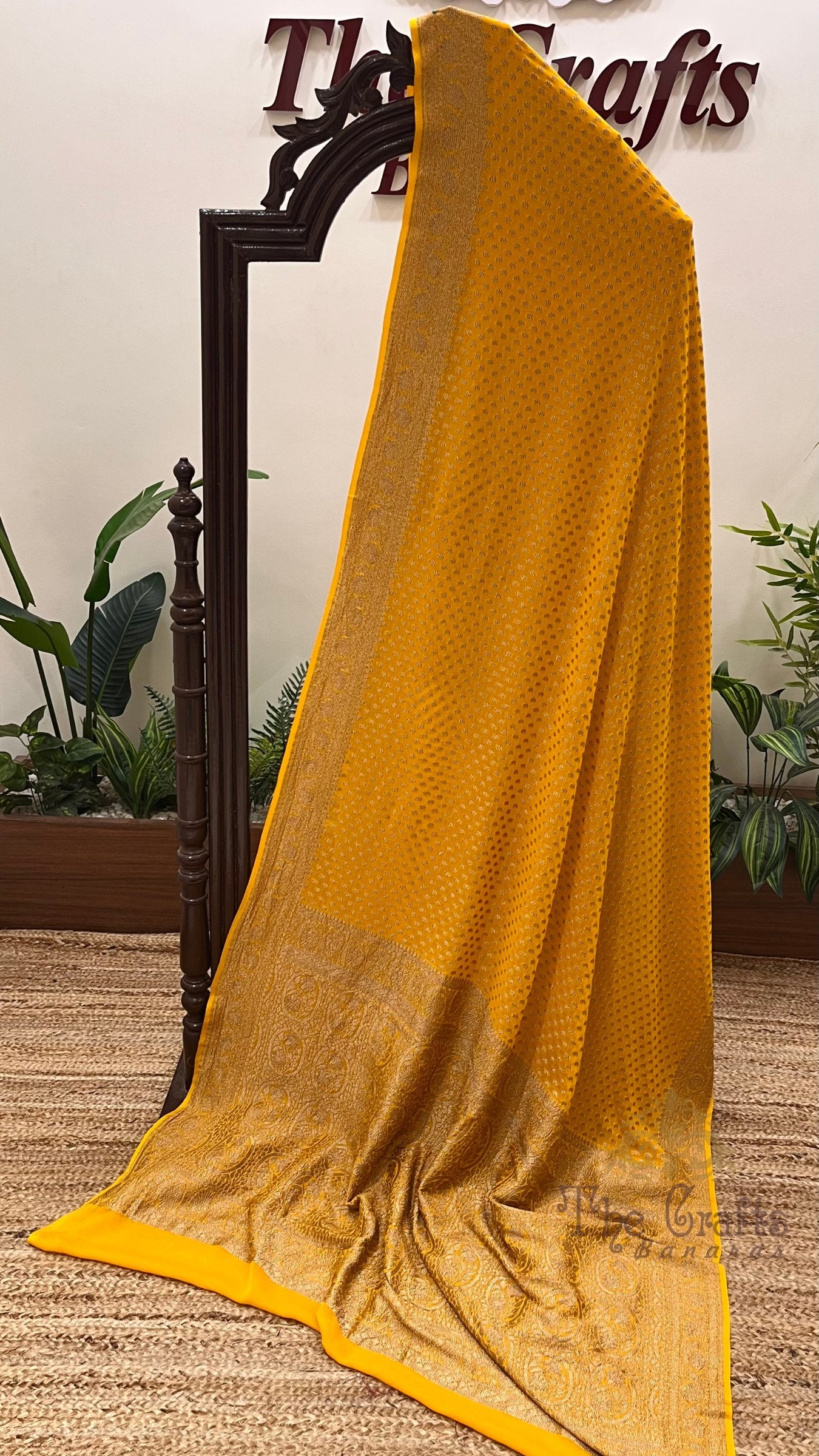 Khaddi Georgette Banarasi Saree - Antique Zari