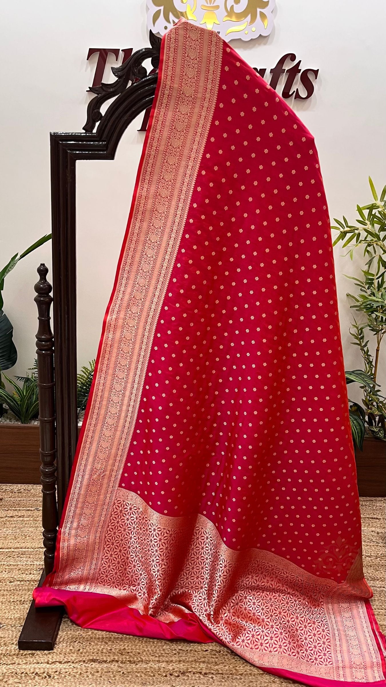 Pure Katan Silk Handloom Banarasi Saree - Chunri Buti