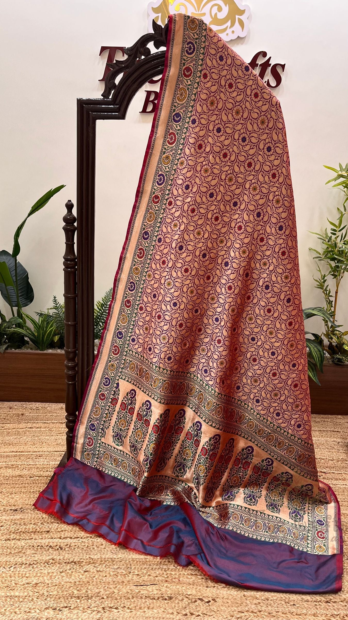 Pure Katan Silk Handloom Banarasi Saree - Tanchui Brocade Meena