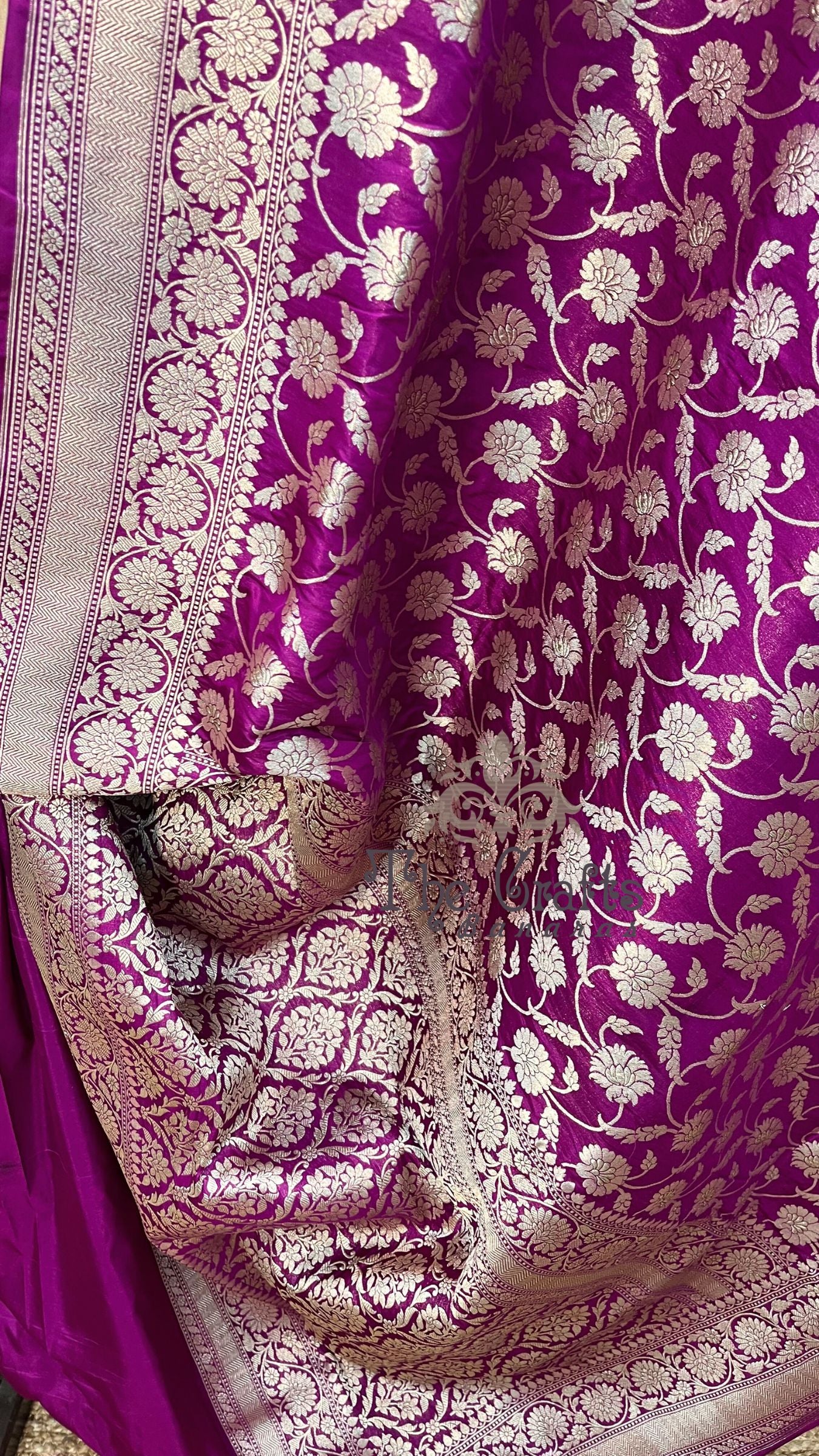 Pure Katan Silk Handloom Banarasi Saree - Jaal work