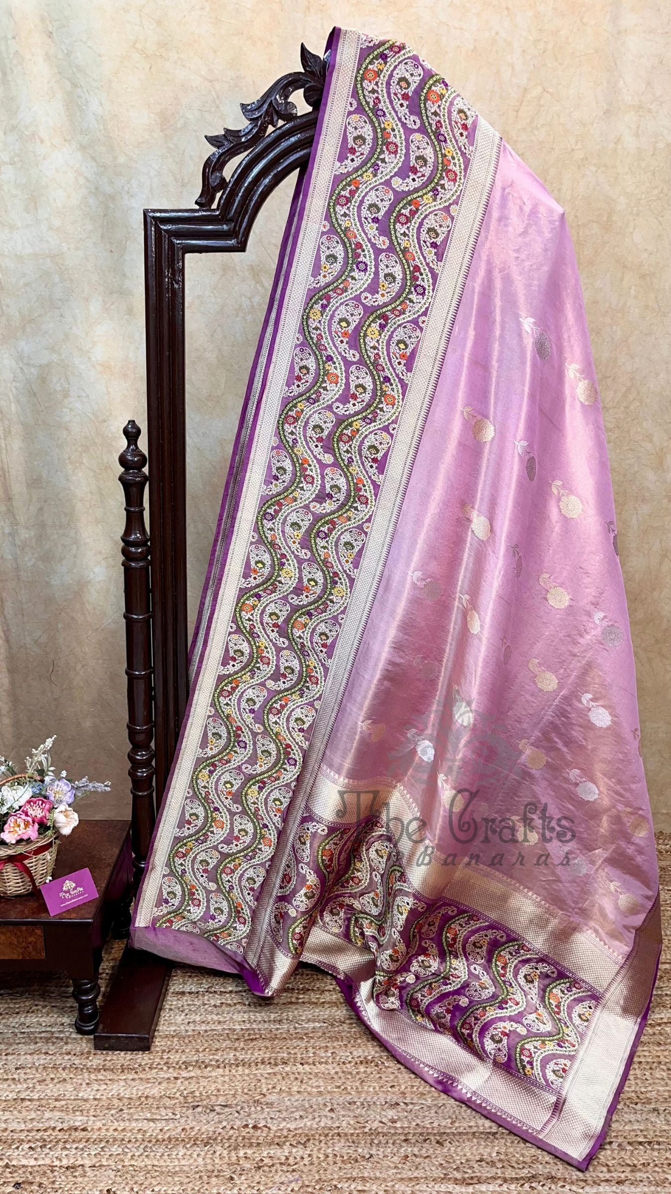 Pure Tissue Silk Handloom Banarasi Saree - with kadhua sona rupa motifs