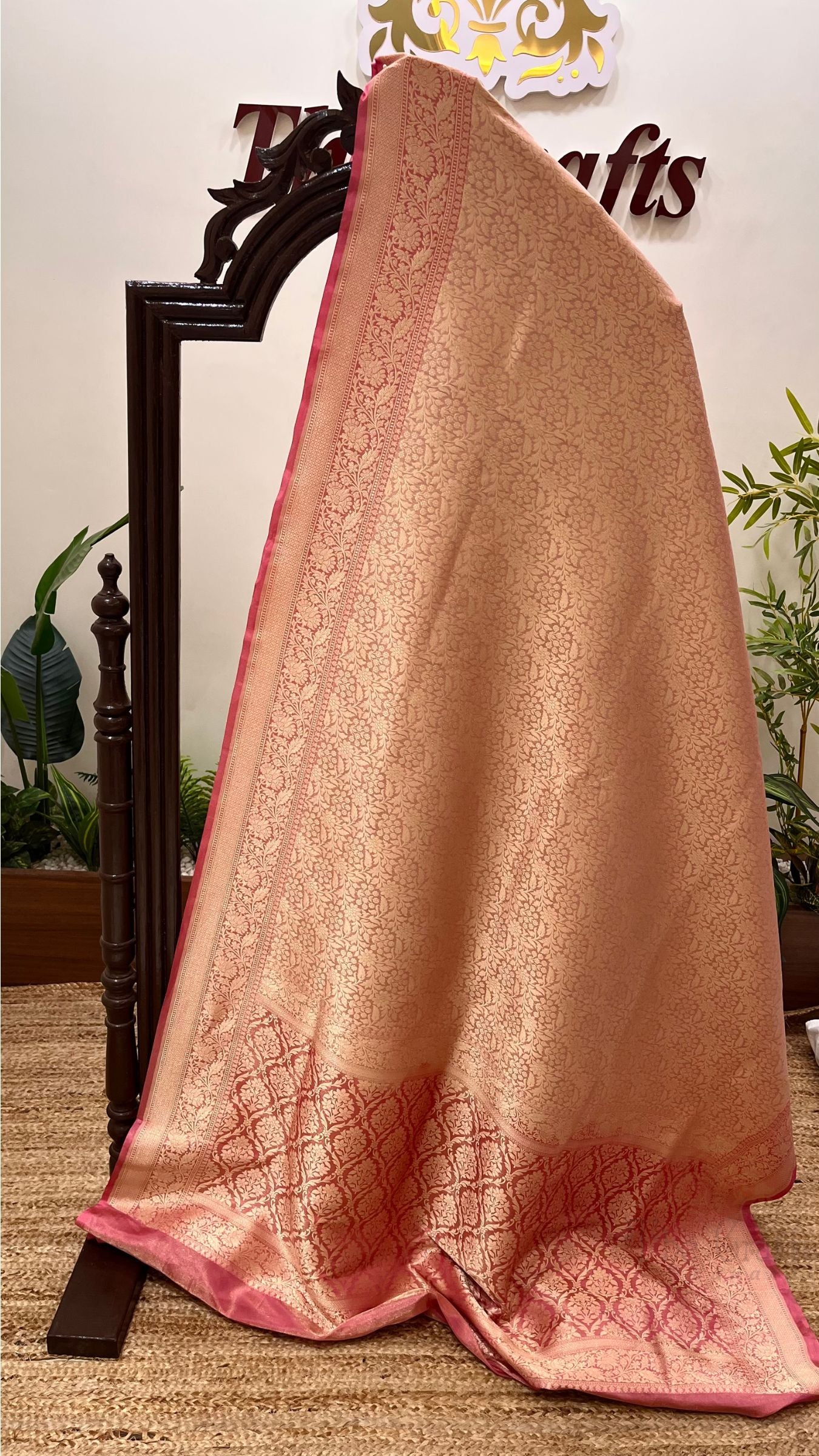 Pure Katan Tissue Silk Handloom Banarasi Saree - Tanchui Brocade