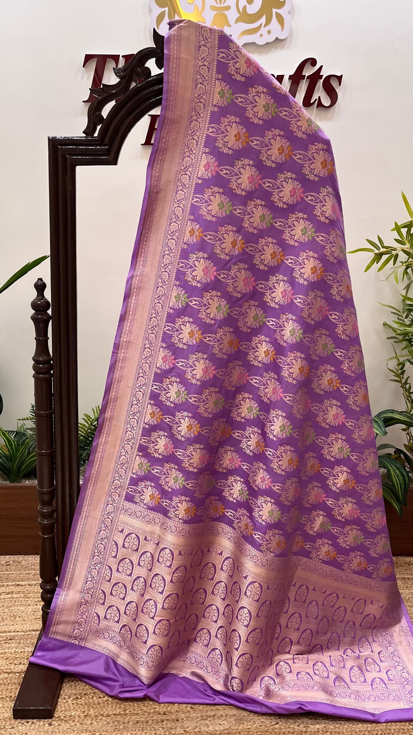 Pure Katan Silk Handloom Banarasi Saree - Jaal With Meenakari