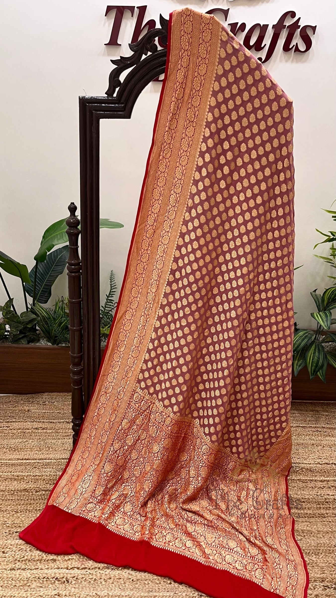Khaddi Georgette Banarasi Saree - Gold Zari