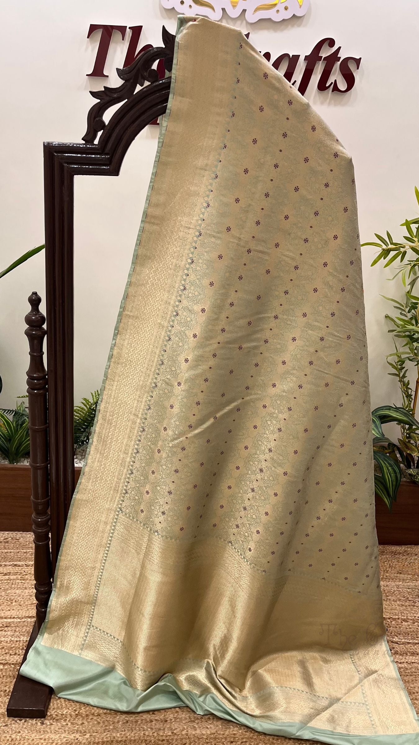 Pure Katan Silk Handloom Banarasi Saree - Tanchui Brocade Meena