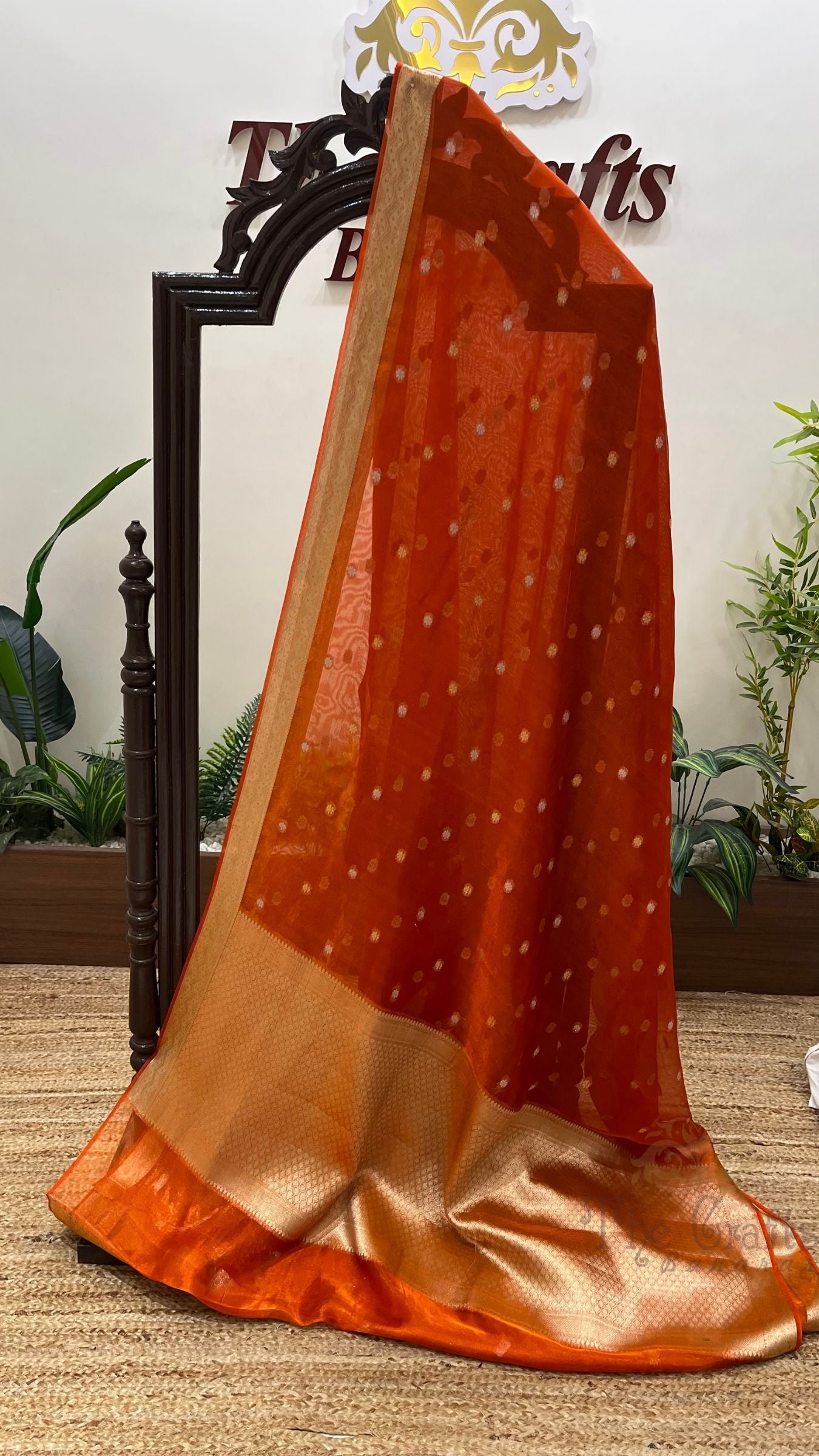 Pure Tissue Silk Handloom Banarasi Saree