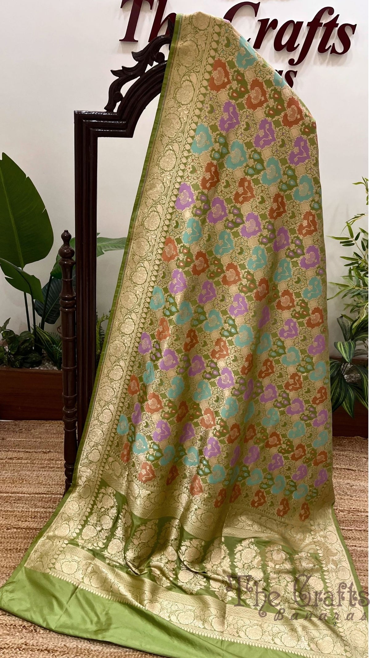 Rangkat Pure Katan Silk Handloom Banarasi Saree - Jaal work with meenakari