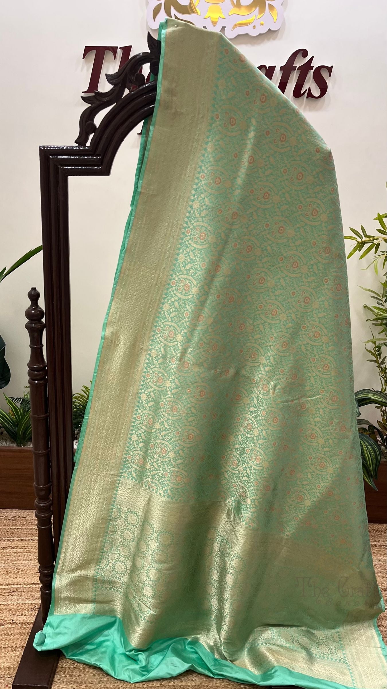 Pure Katan Silk Handloom Banarasi Saree - Tanchui Brocade Meena