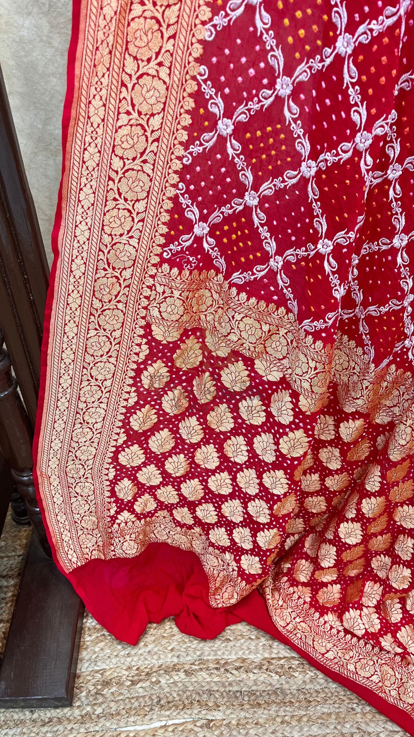 Pure Georgette Banarasi Handloom Bandhej Saree