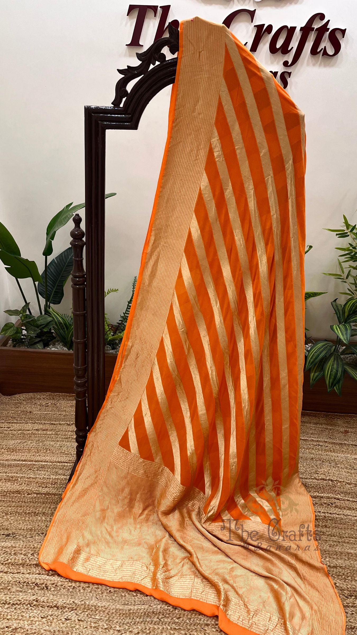 Khaddi Georgette Handloom Banarasi Saree