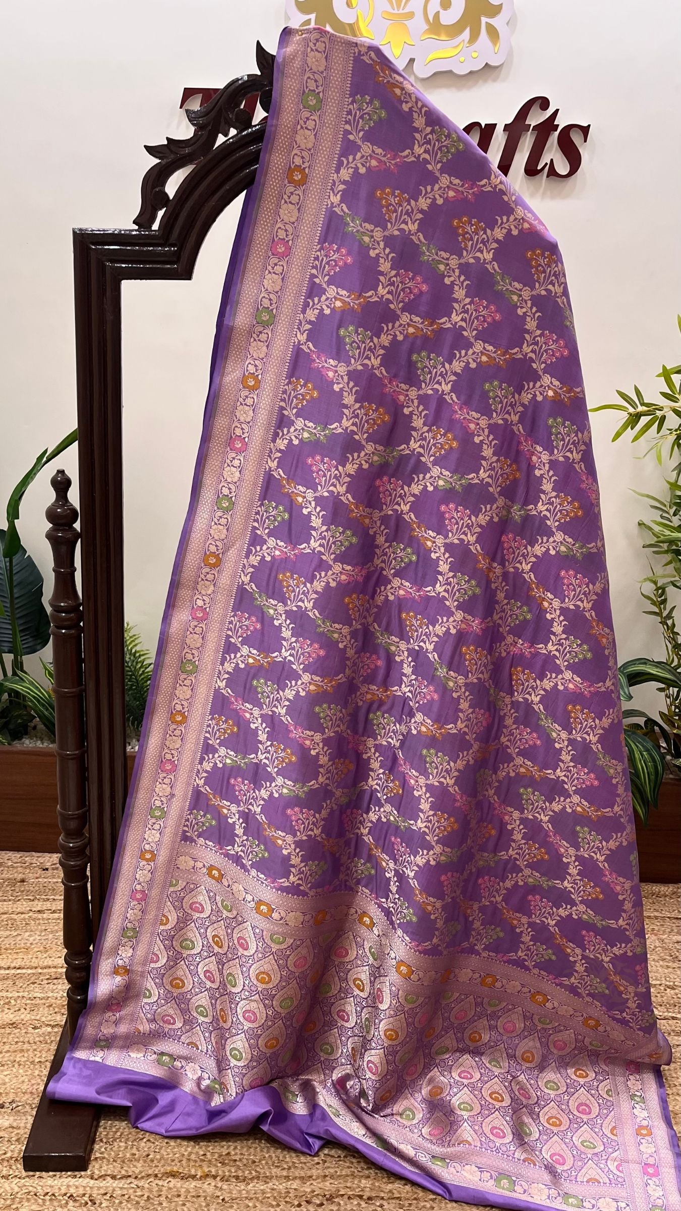 Pure Katan Silk Handloom Banarasi Saree - Jaal With Meenakari